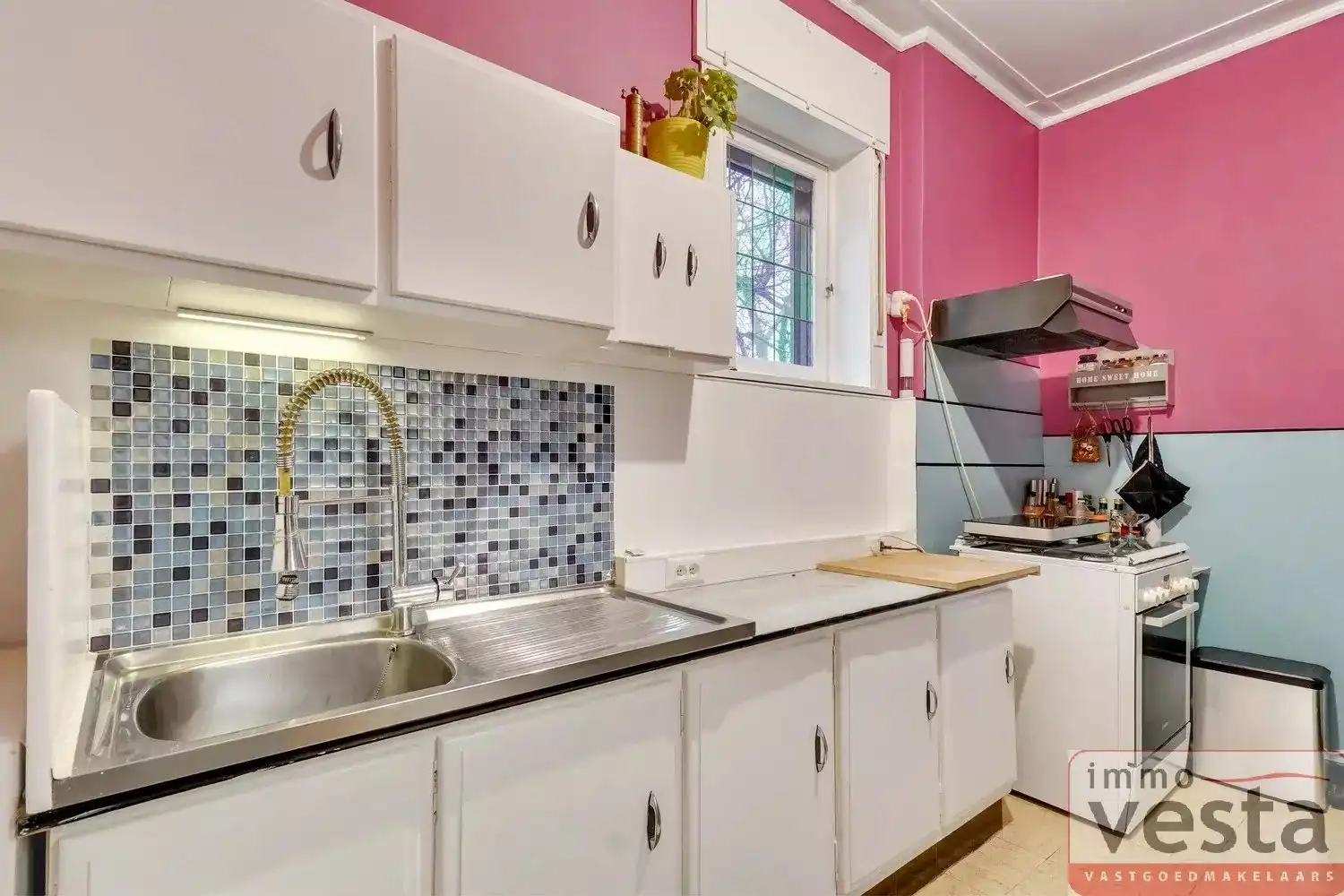 Ruime, te renoveren halfopen woning foto 11