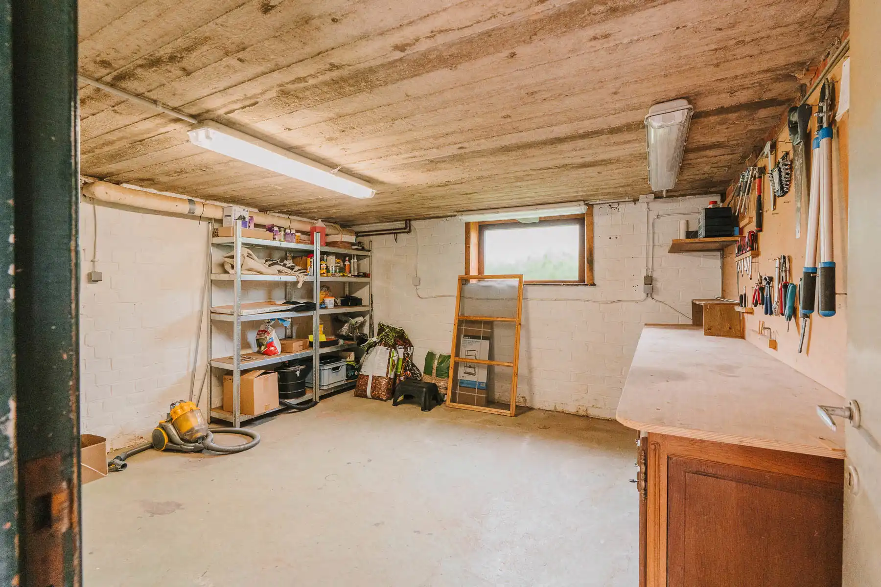 Vrijstaande, karaktervolle woning met prachtige tuin foto 17