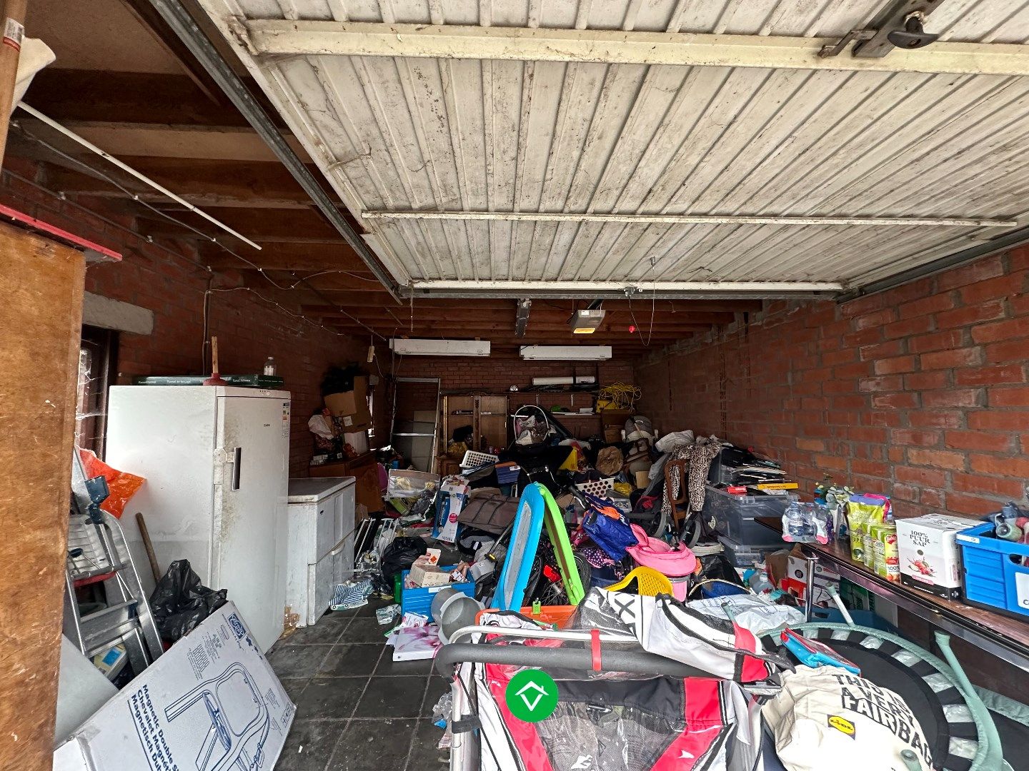 Charmante starterswoning met garage op toplocatie te Koekelare foto 15