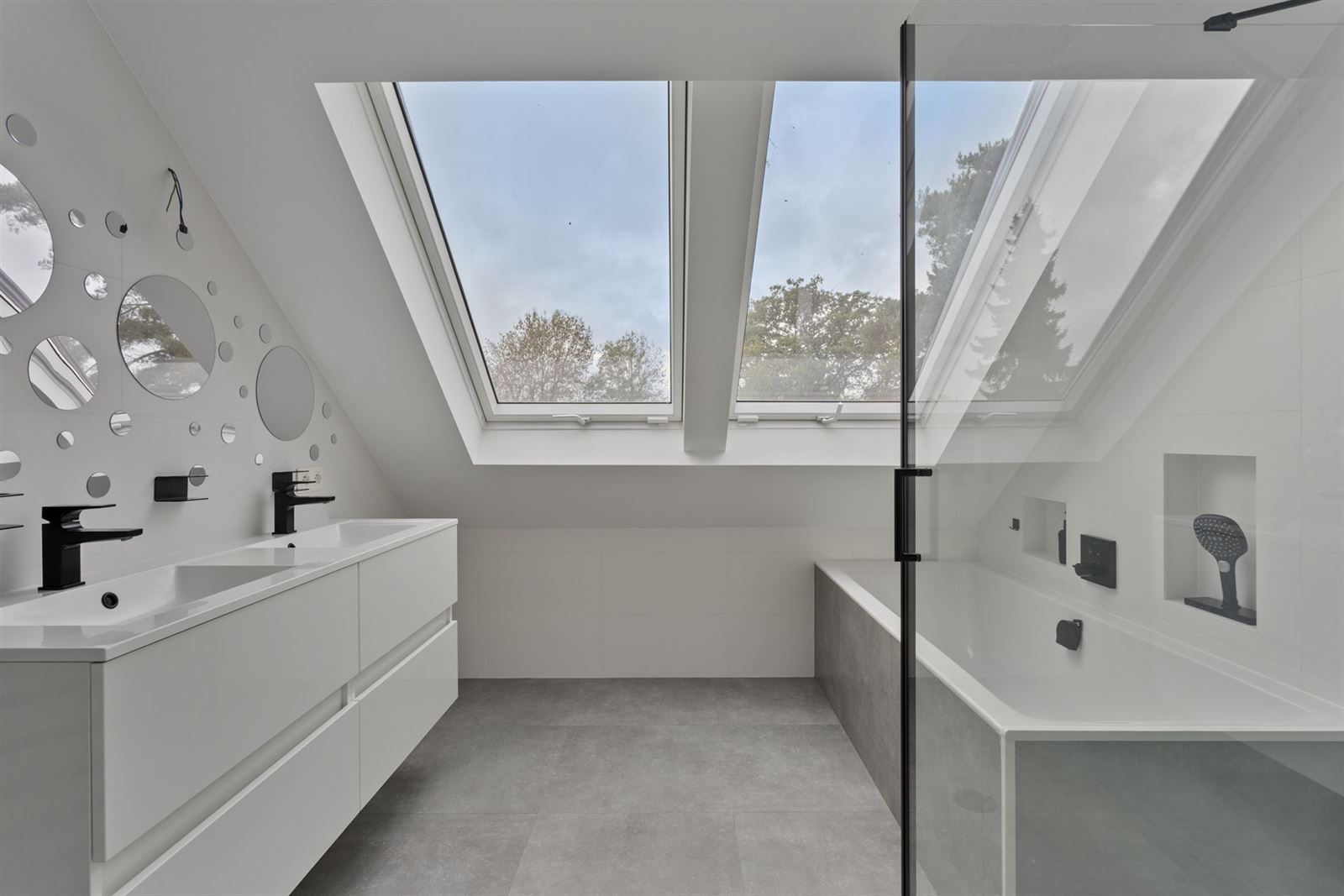 Woning gelegen in een doodlopende straat met 3 slaapkamers te Beersel  foto 15