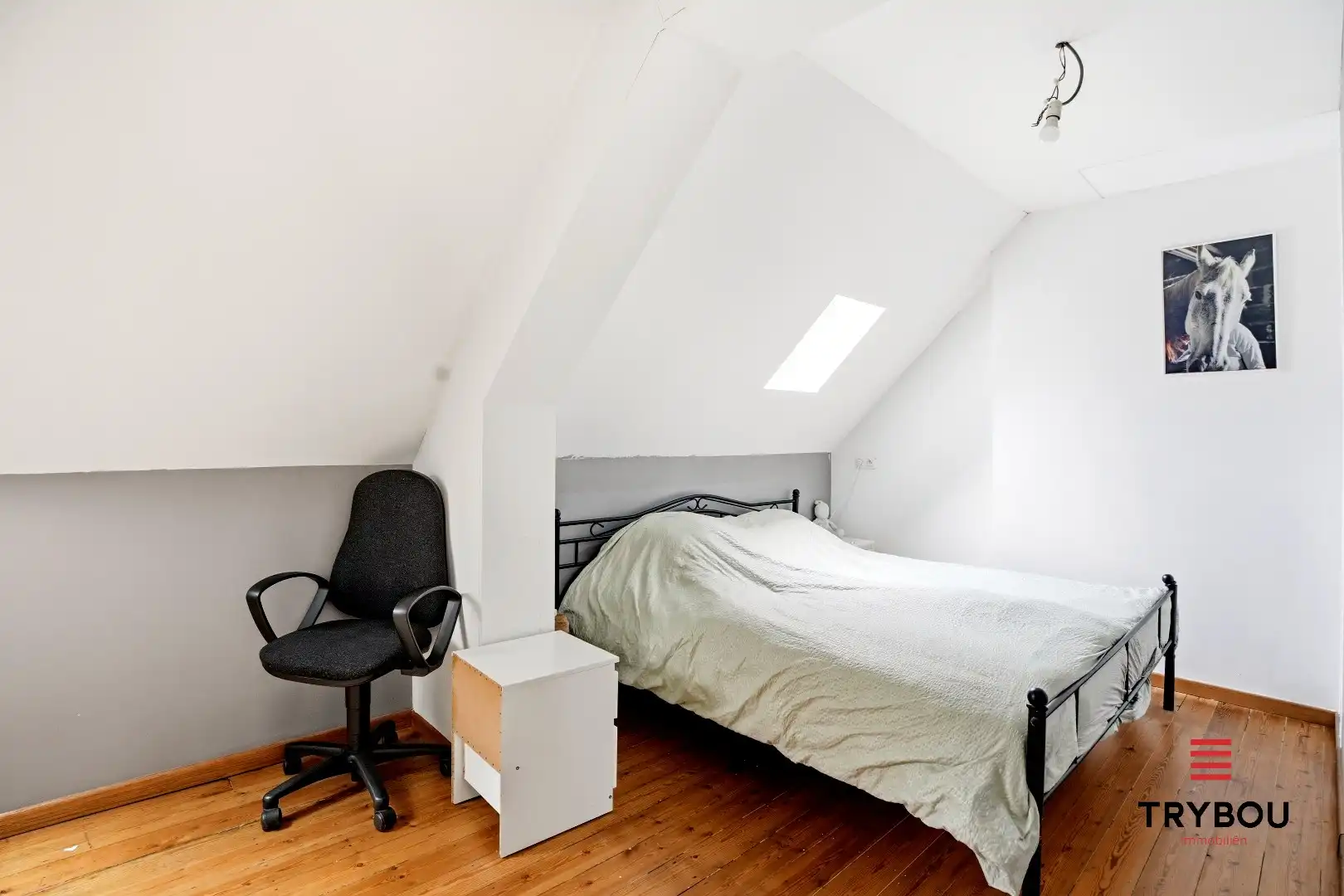 Instapklare woning met 4 slaapkamers te koop in het hartje van Poperinge!  foto 14