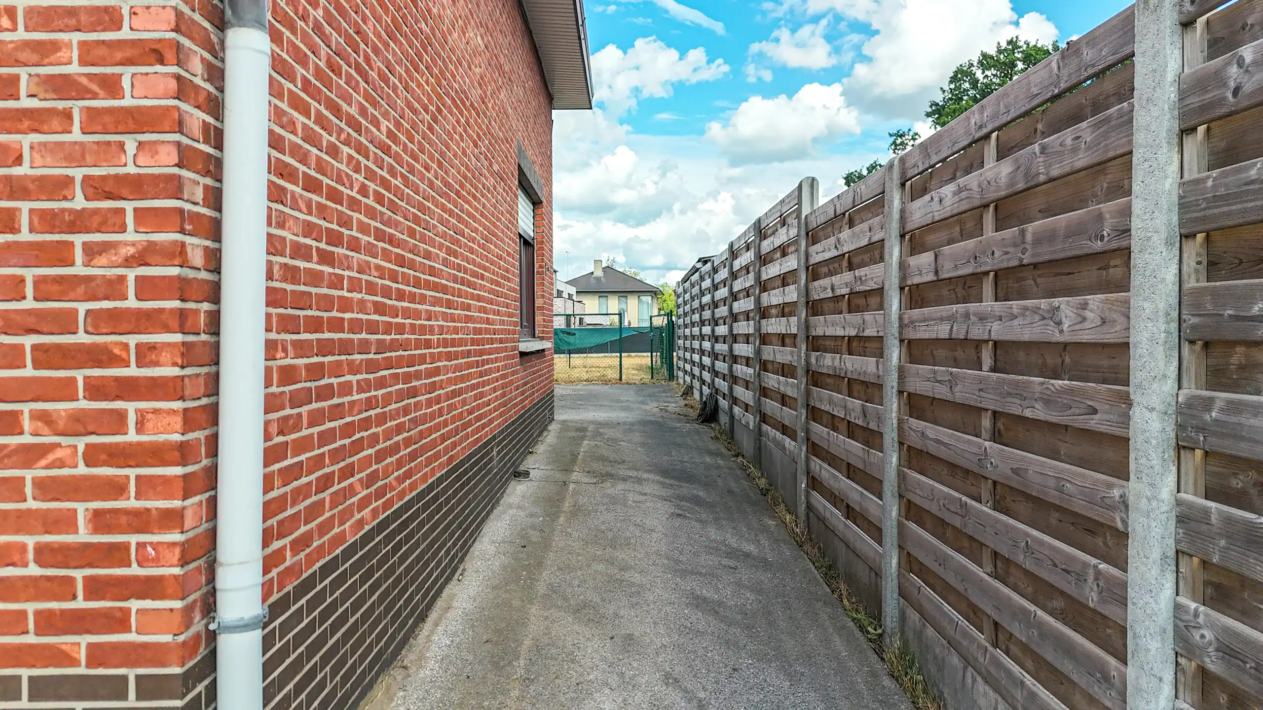 Open bebouwing met 4 slaapkamers op toplocatie! foto 33
