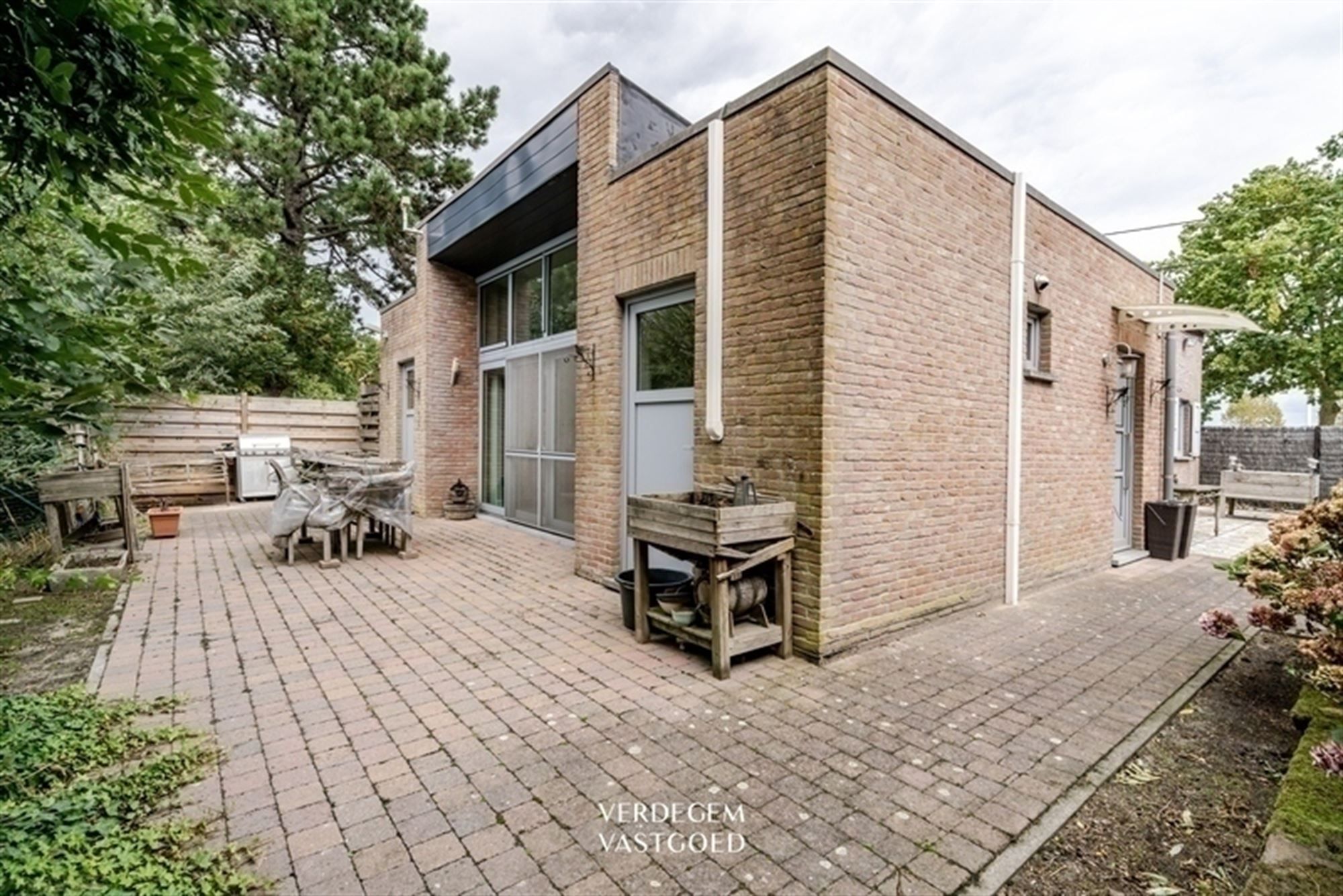 Authentieke woning met recente uitbreiding en uniek historisch accent foto 19