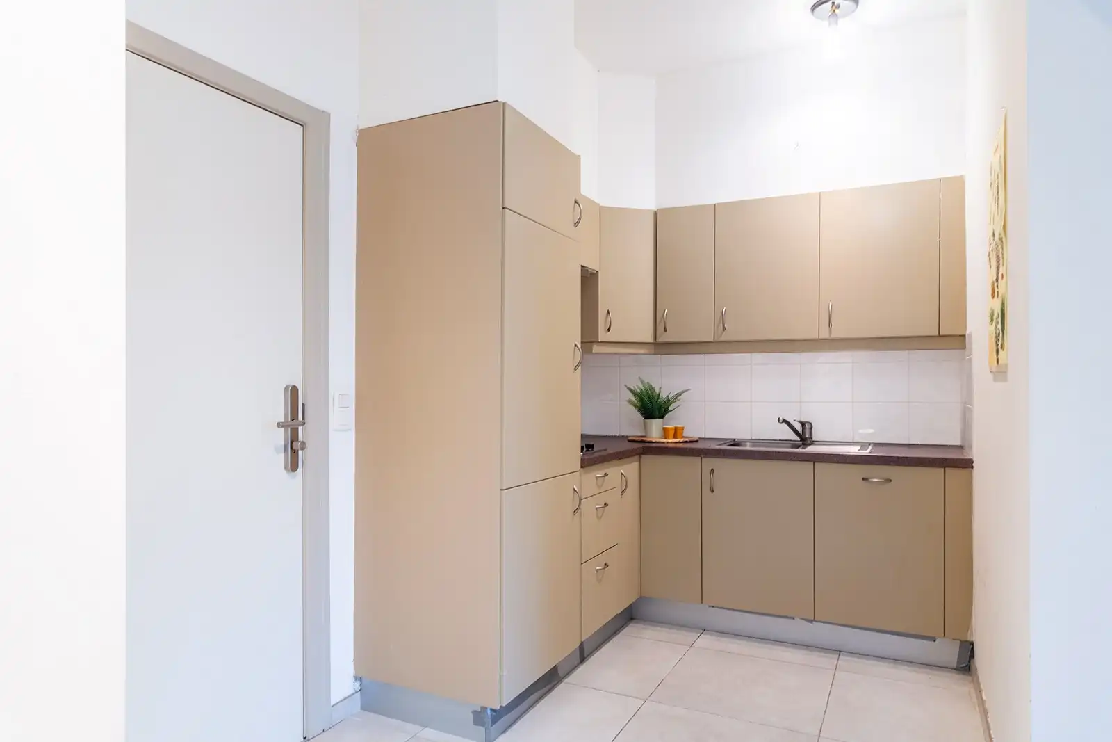 Instapklaar appartement op centrale locatie foto 11