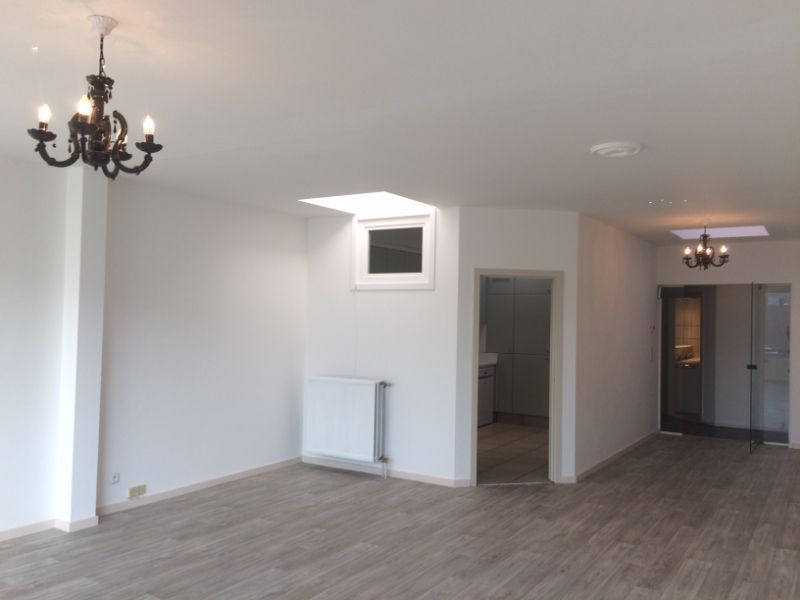 OPBRENGSTEIGENDOM, Handelspand met duplex appartement foto 12