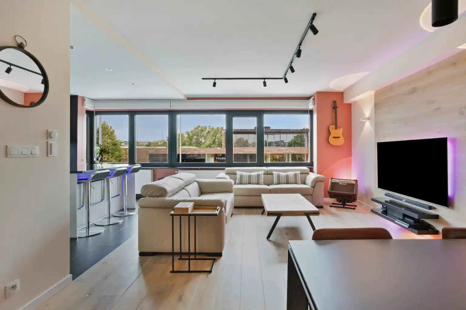 Perfect instapklaar 2-slaapkamerappartement met garage  foto 5