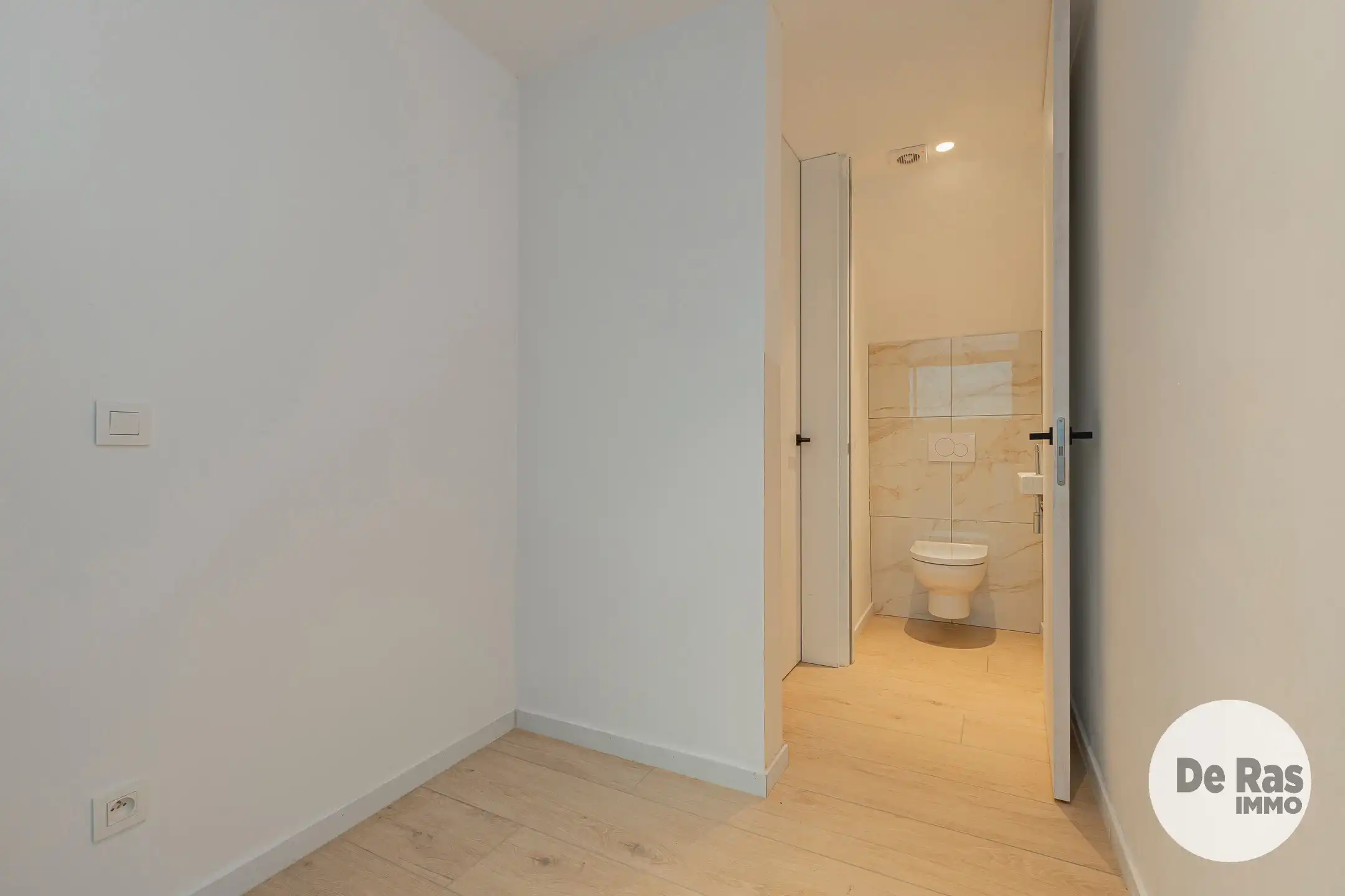 SMETLEDE - GERENOVEERDE WONING MET 4 KAMERS EN 2 BADKAMERS foto 19