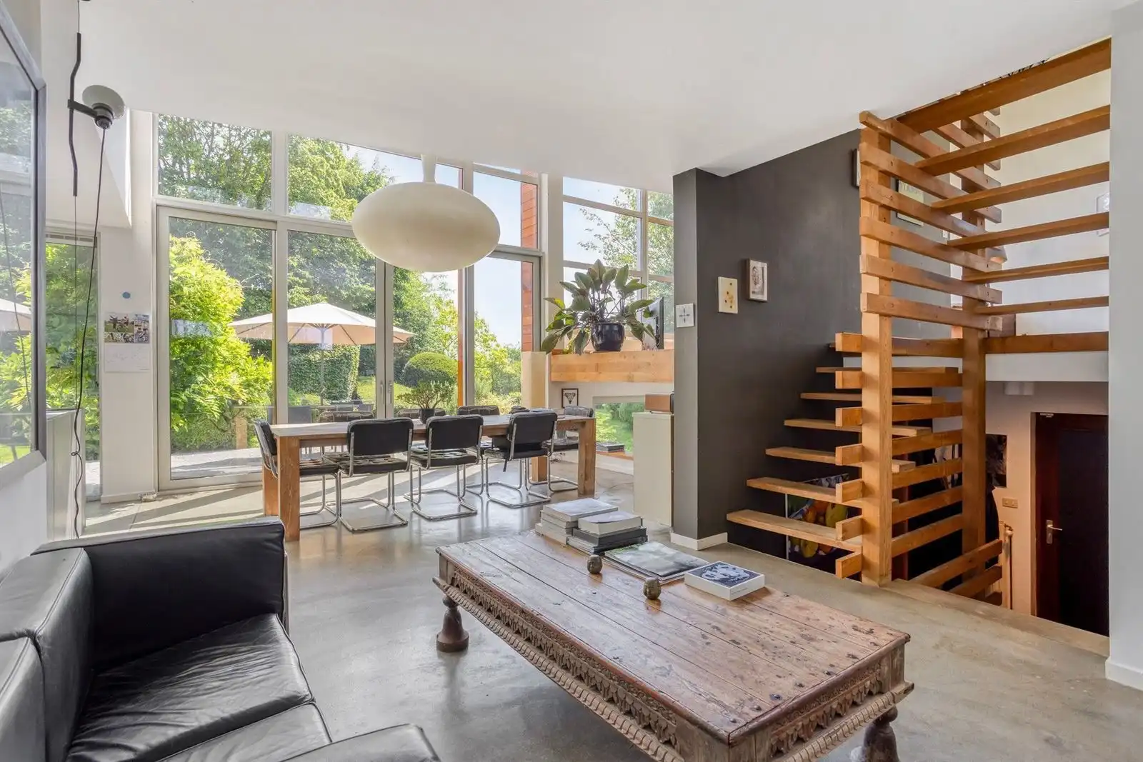 Architecturale woning met open zicht, privacy en uitzonderlijke lichtinval nabij het Hallerbos foto 10