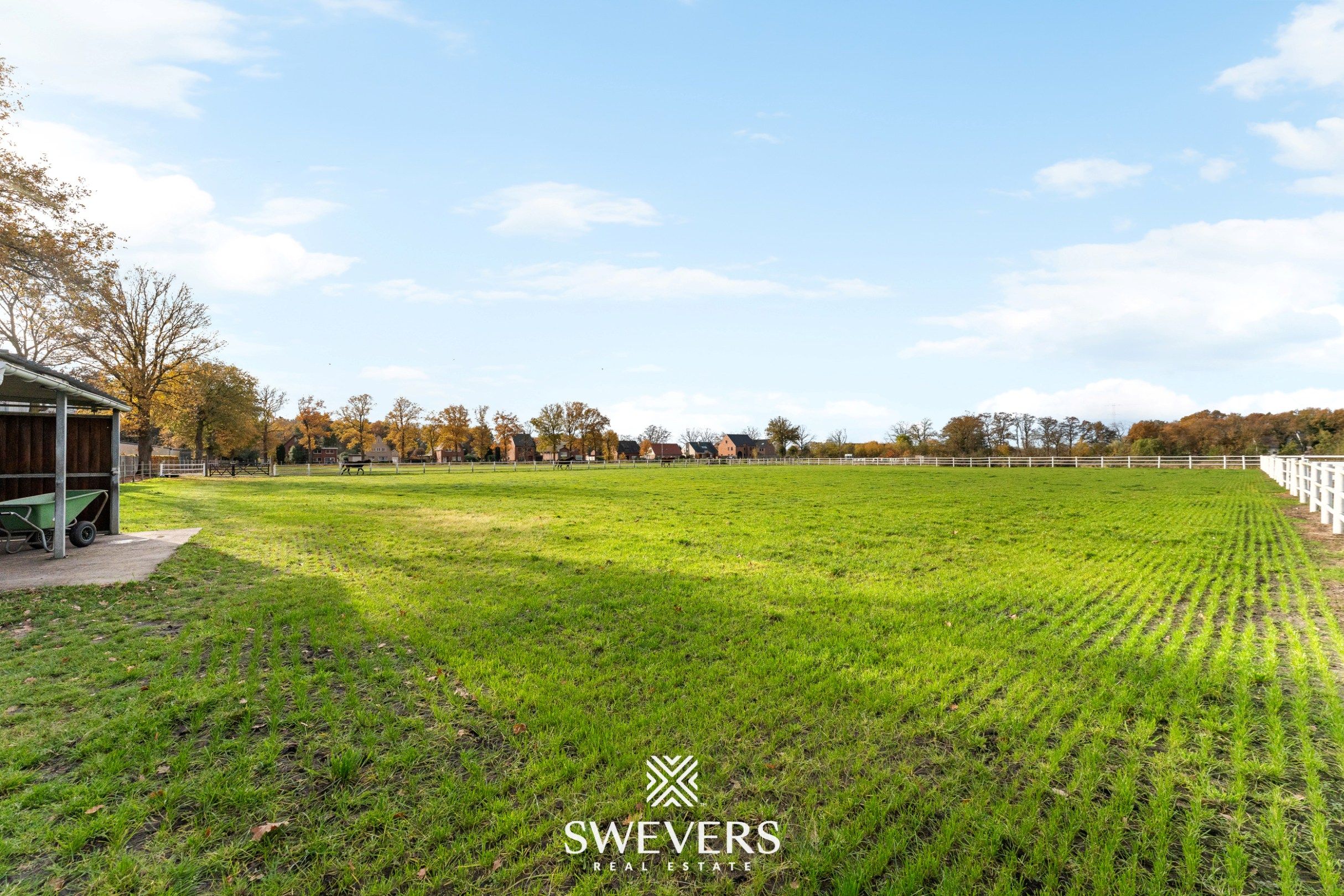 Instapklare Villa met Professionele Paardenaccommodatie:  foto 32