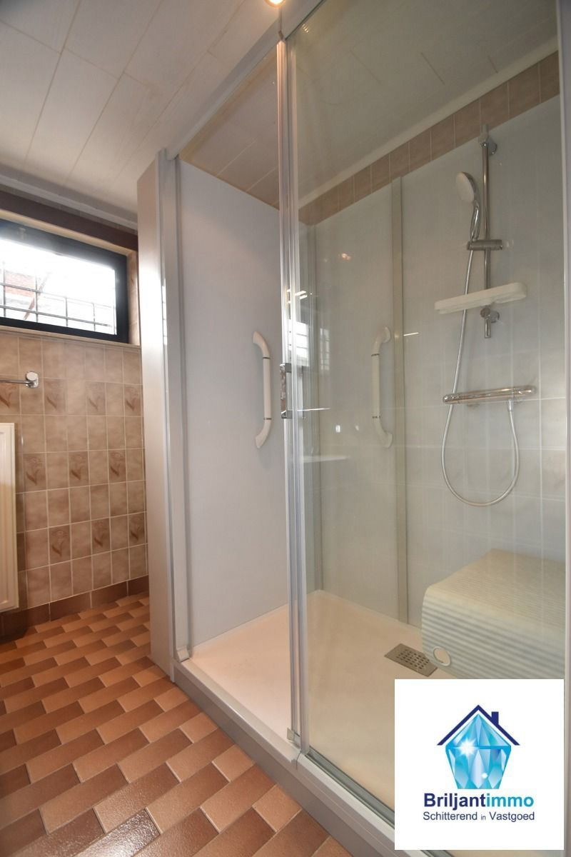 Zeer ruime bungalow met 3 slp en ruime tuin foto 9