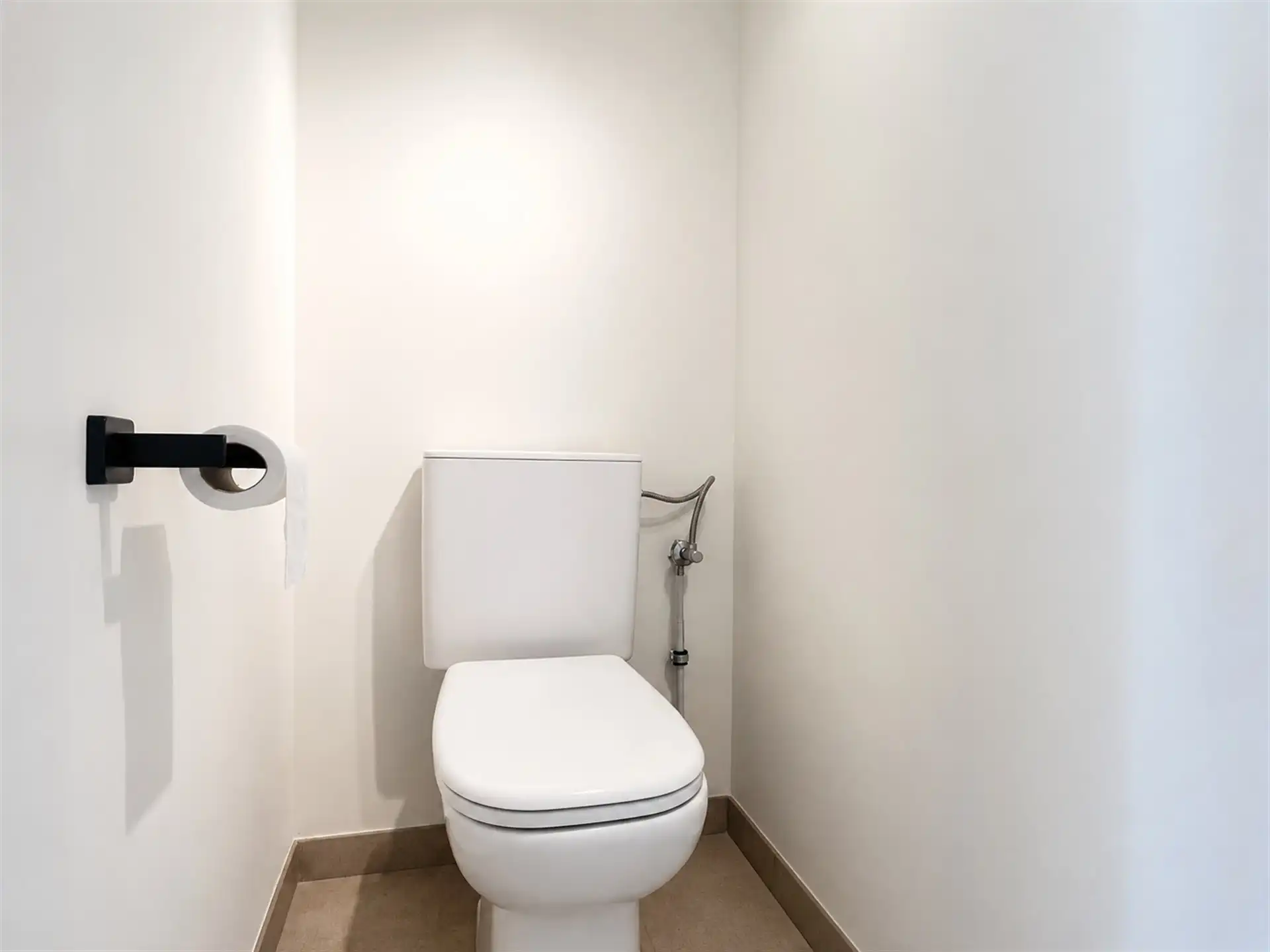 Ruim appartement met 3 slaapkamers! foto 13
