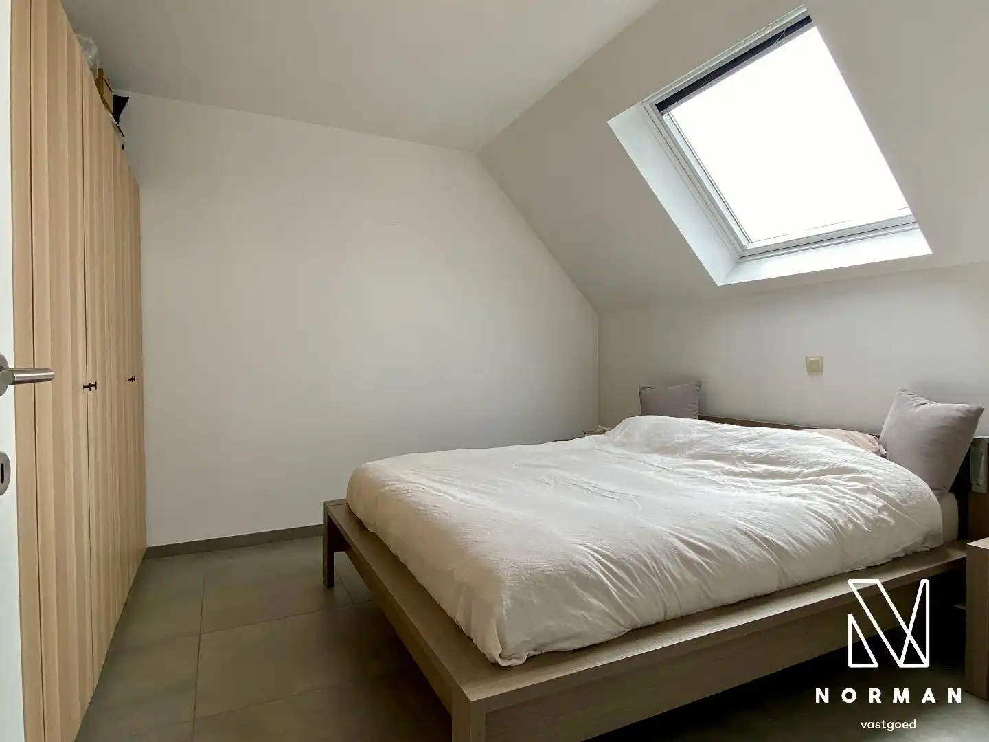 Energiezuinig en recent appartement met garage te huur in Lendelede foto 9