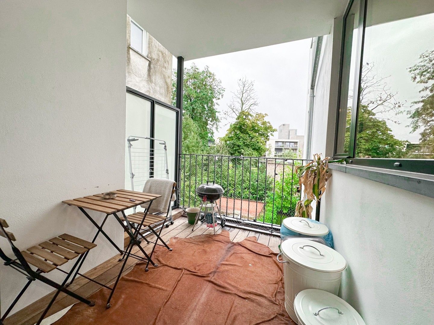 Instapklaar appartement met twee slaapkamers en terras nabij station Gent-Sint-Pieters foto 11