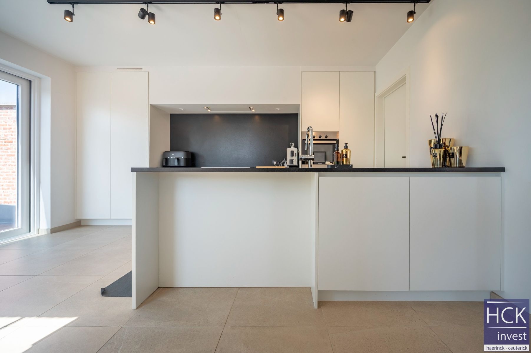 DEINZE - Uiterst ruime & energiezuinige woning met HIGH-END afwerking!! foto 9
