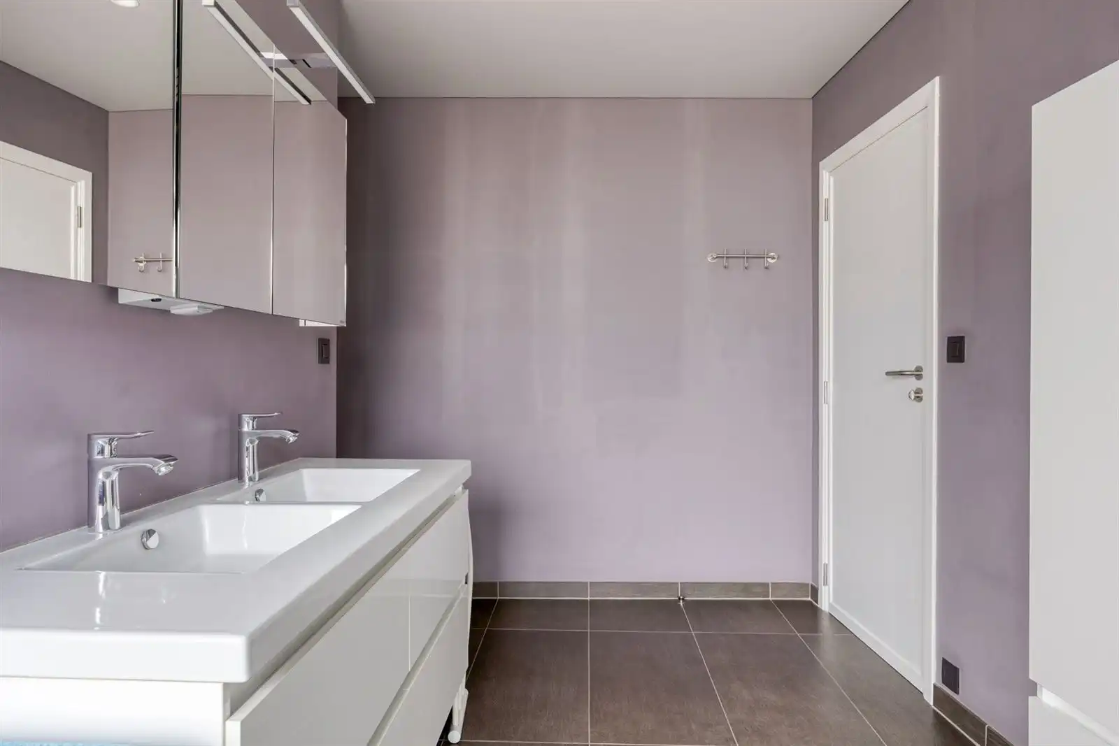 Woning met ruime loods te koop foto 21