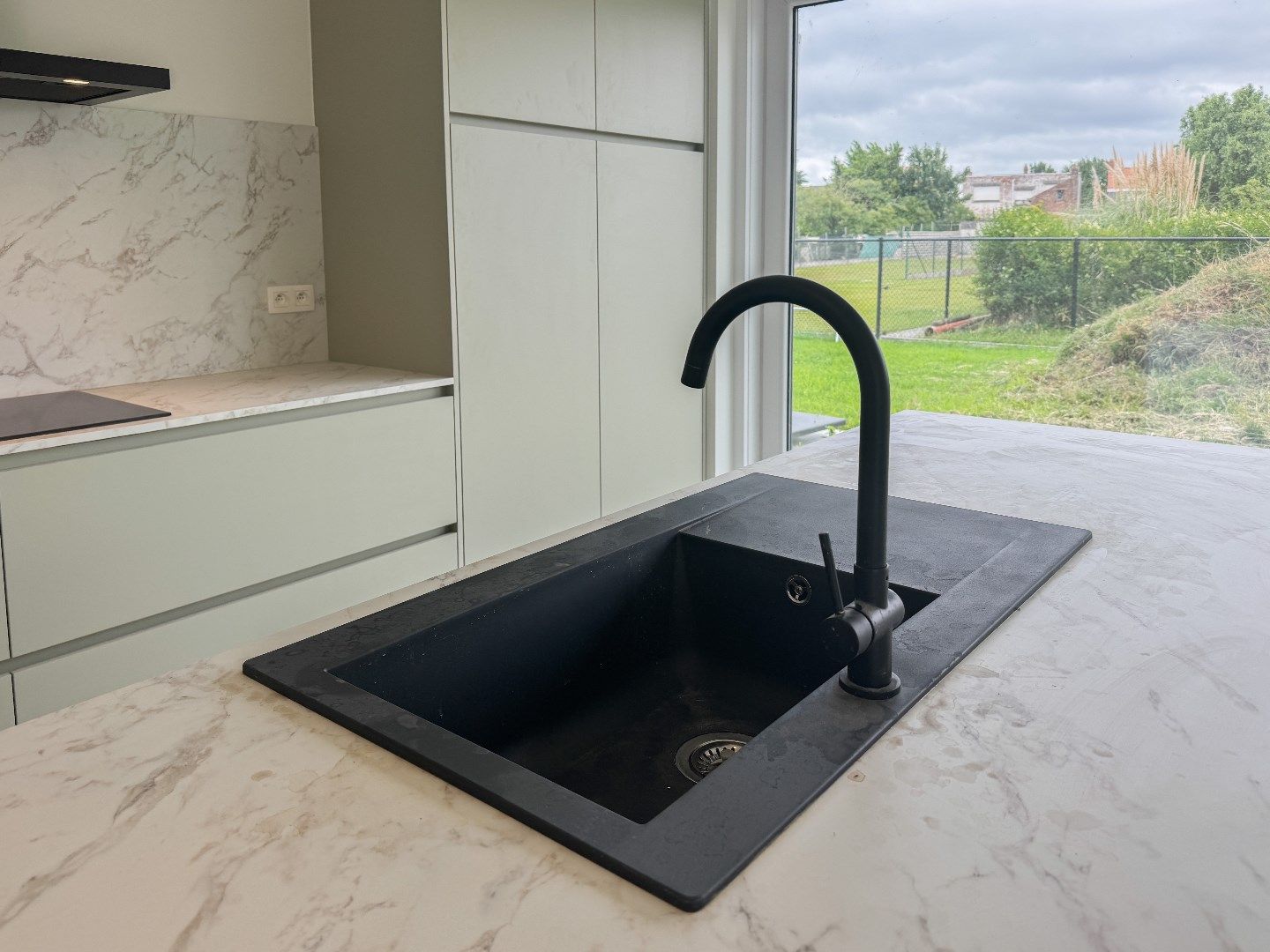 Prachtige halfopen nieuwbouwwoning met 3 slaapkamers in Houthulst foto 7