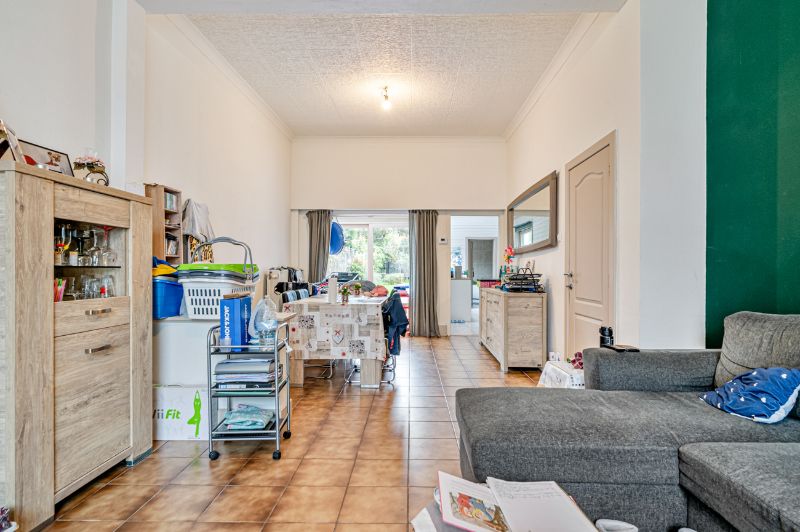 Mooie woning met 3 slaapkamers en grote tuin foto 3