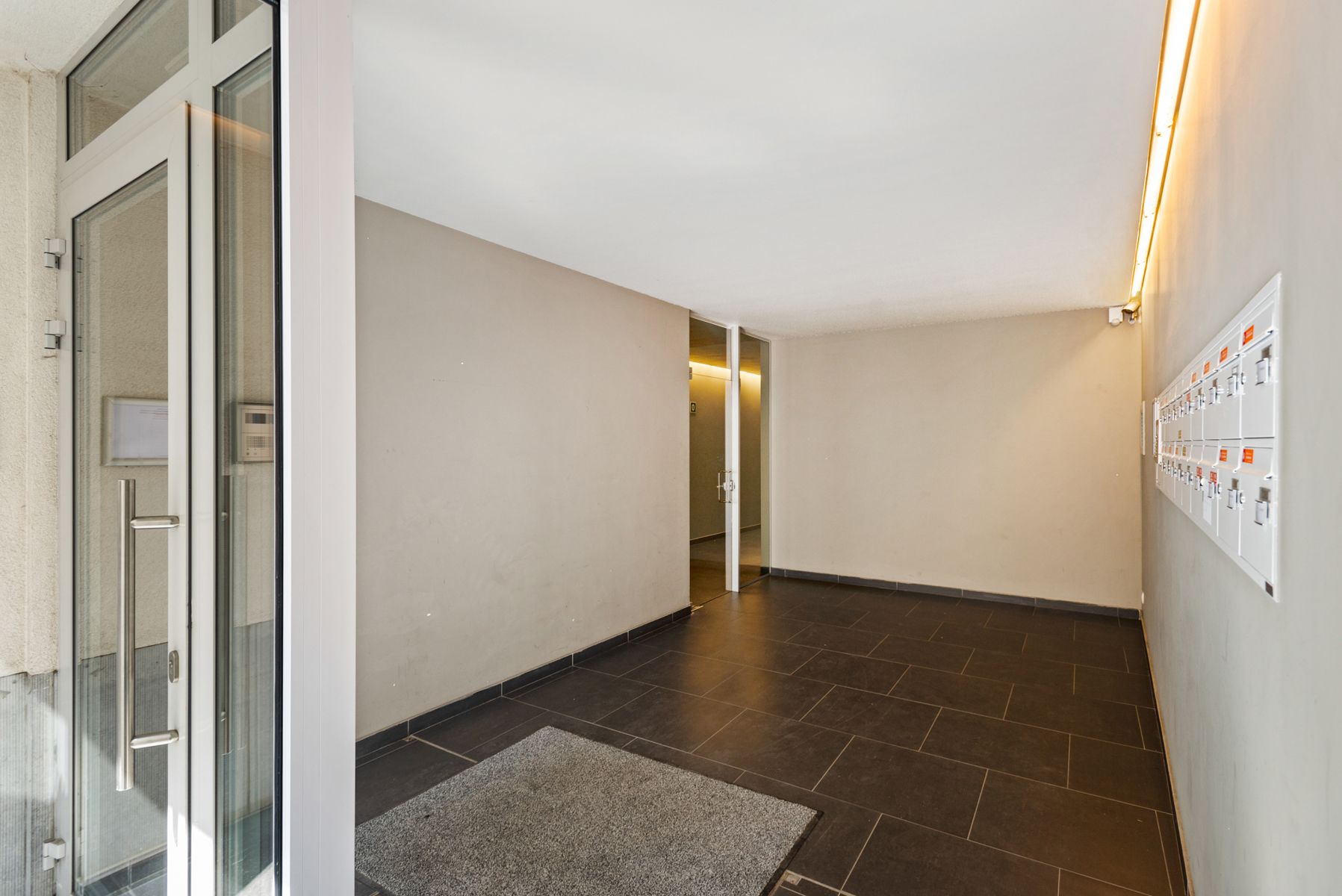 Energiezuinige studio in hartje Antwerpen achter de Meir foto 10