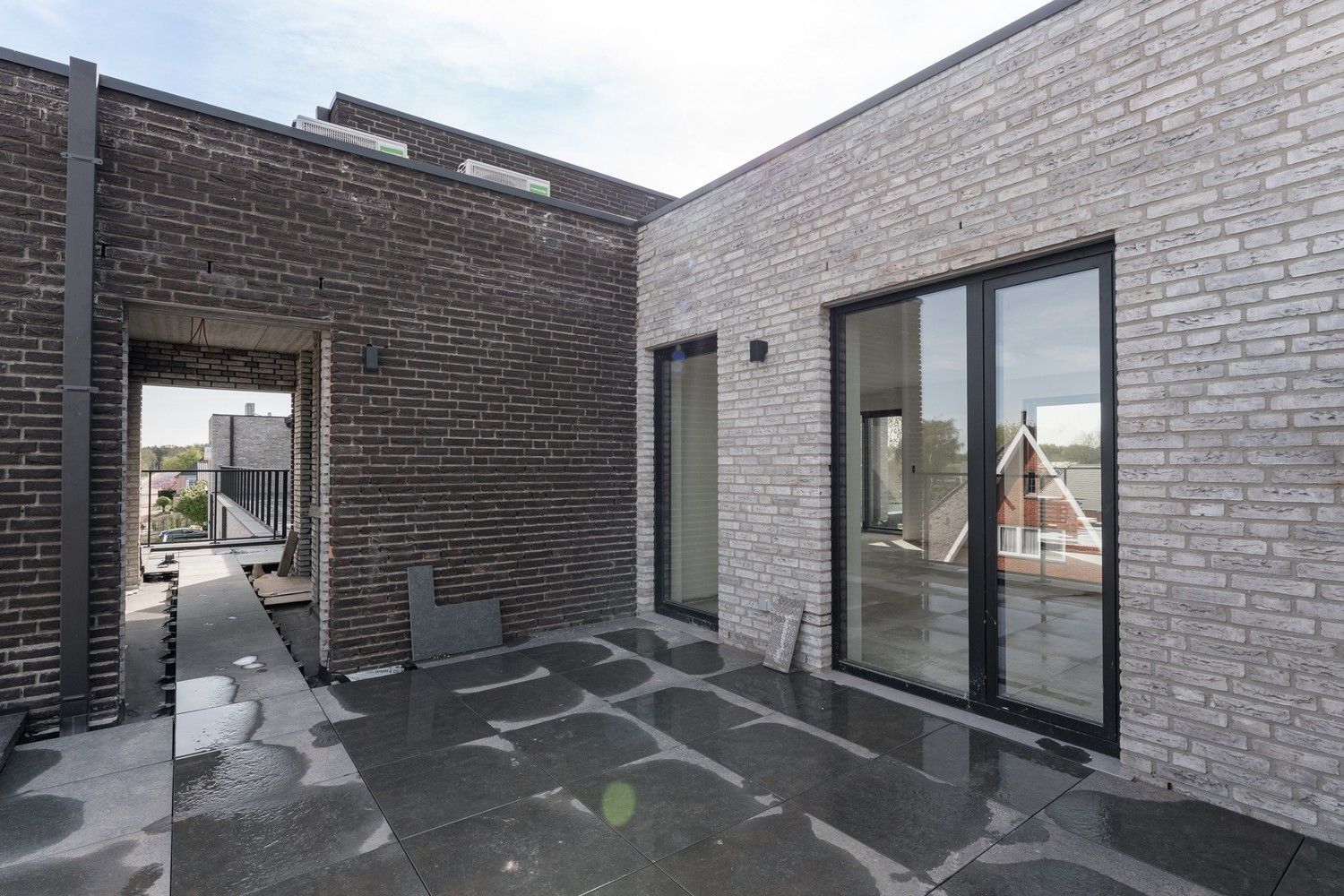 Prachtig penthouse met een zeer ruim zuidelijk georiënteerd terras foto 8