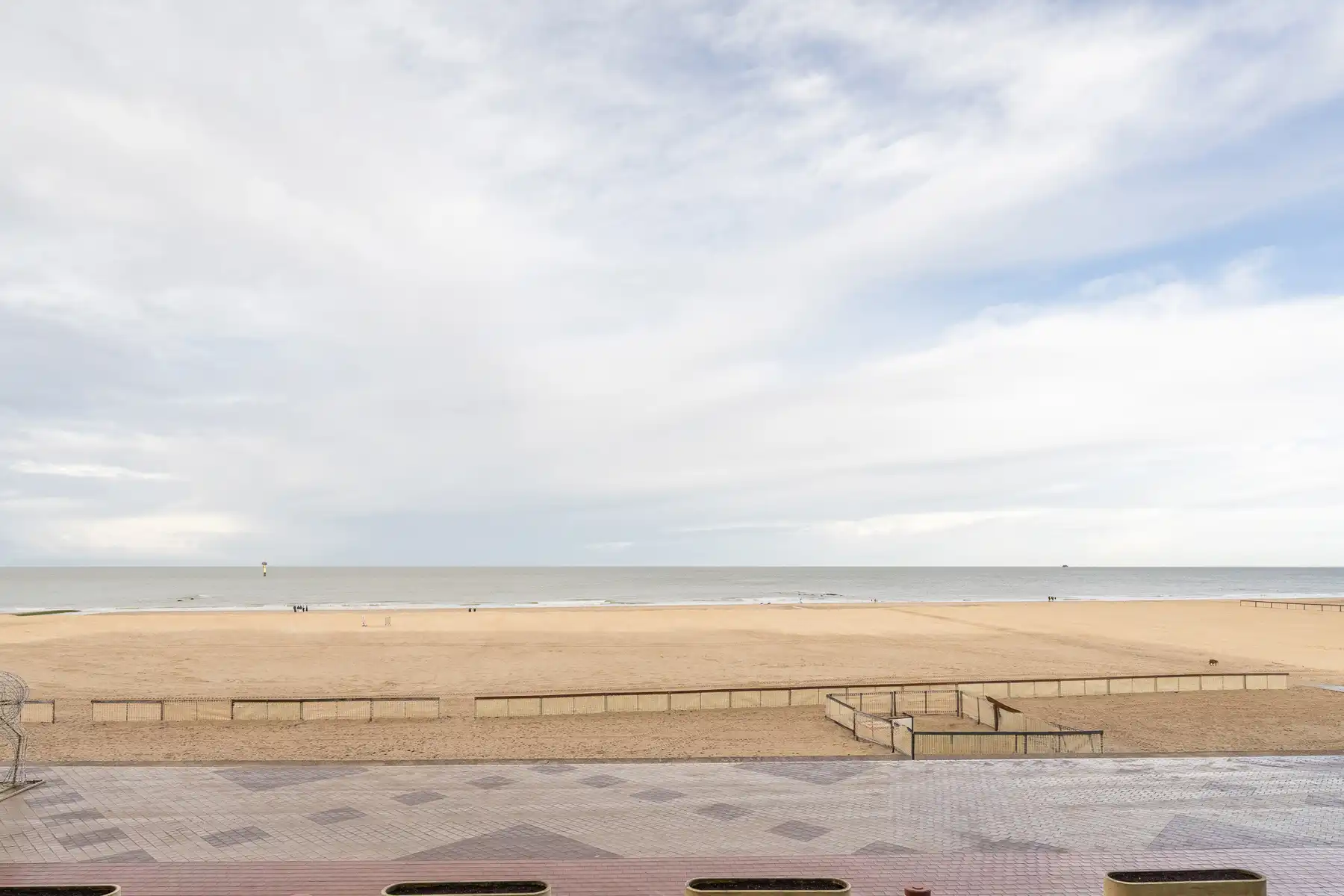Appartement met frontaal zeezicht in het Zoute foto 2