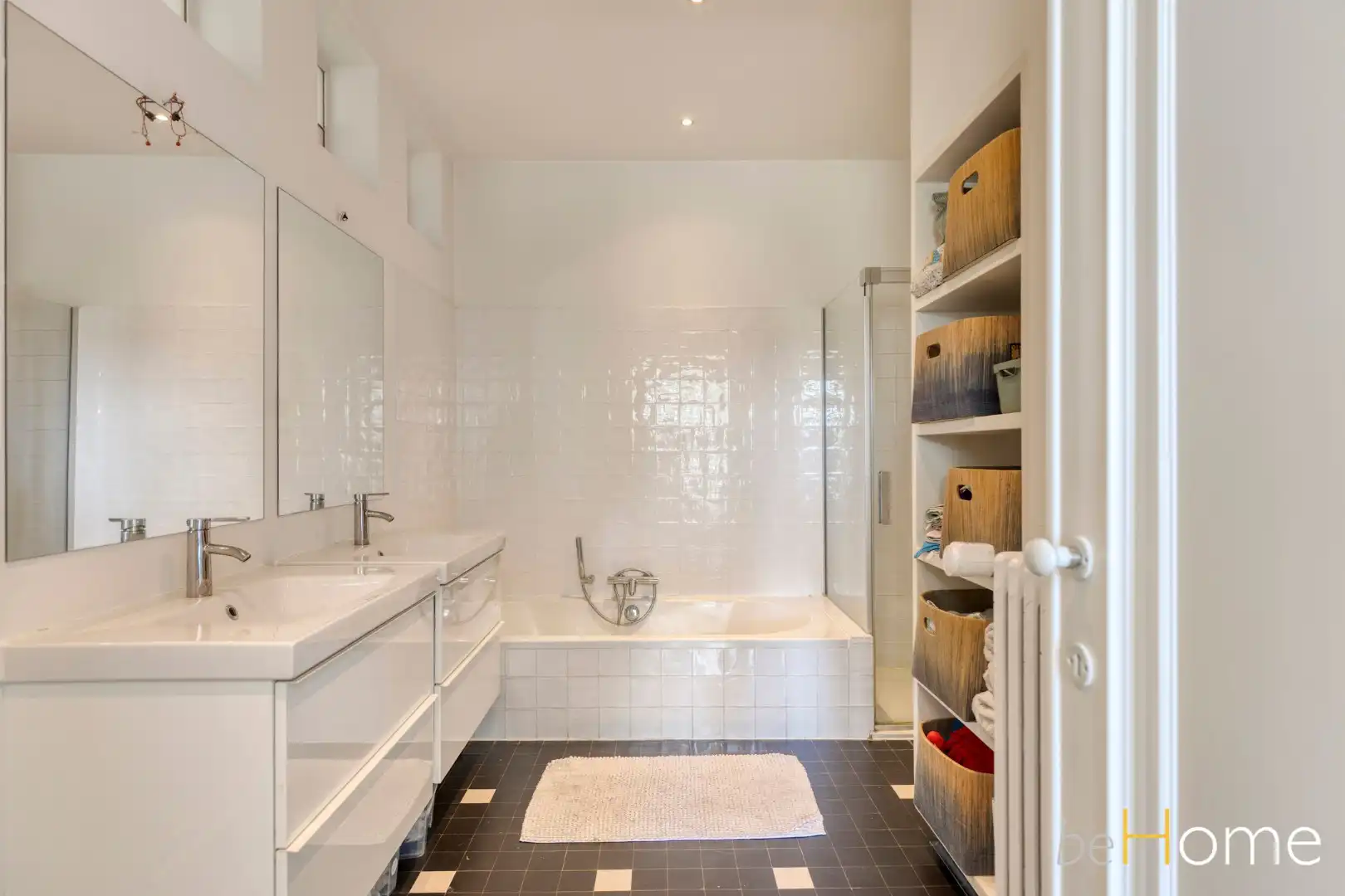 TE HUUR - Op zoek naar een stijlvol en uniek herenhuis met 5 slpk in hartje Merchtem? Welkom Home! foto 15