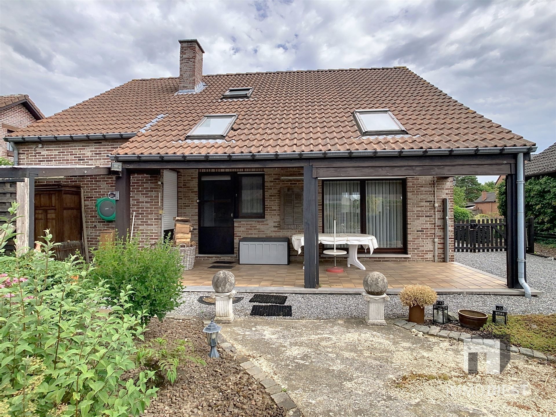 Charmante woning op 9a 48ca foto 3