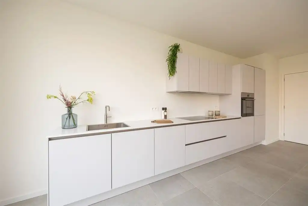 Nieuwbouwwoning onder registratie op toplocatie foto 6