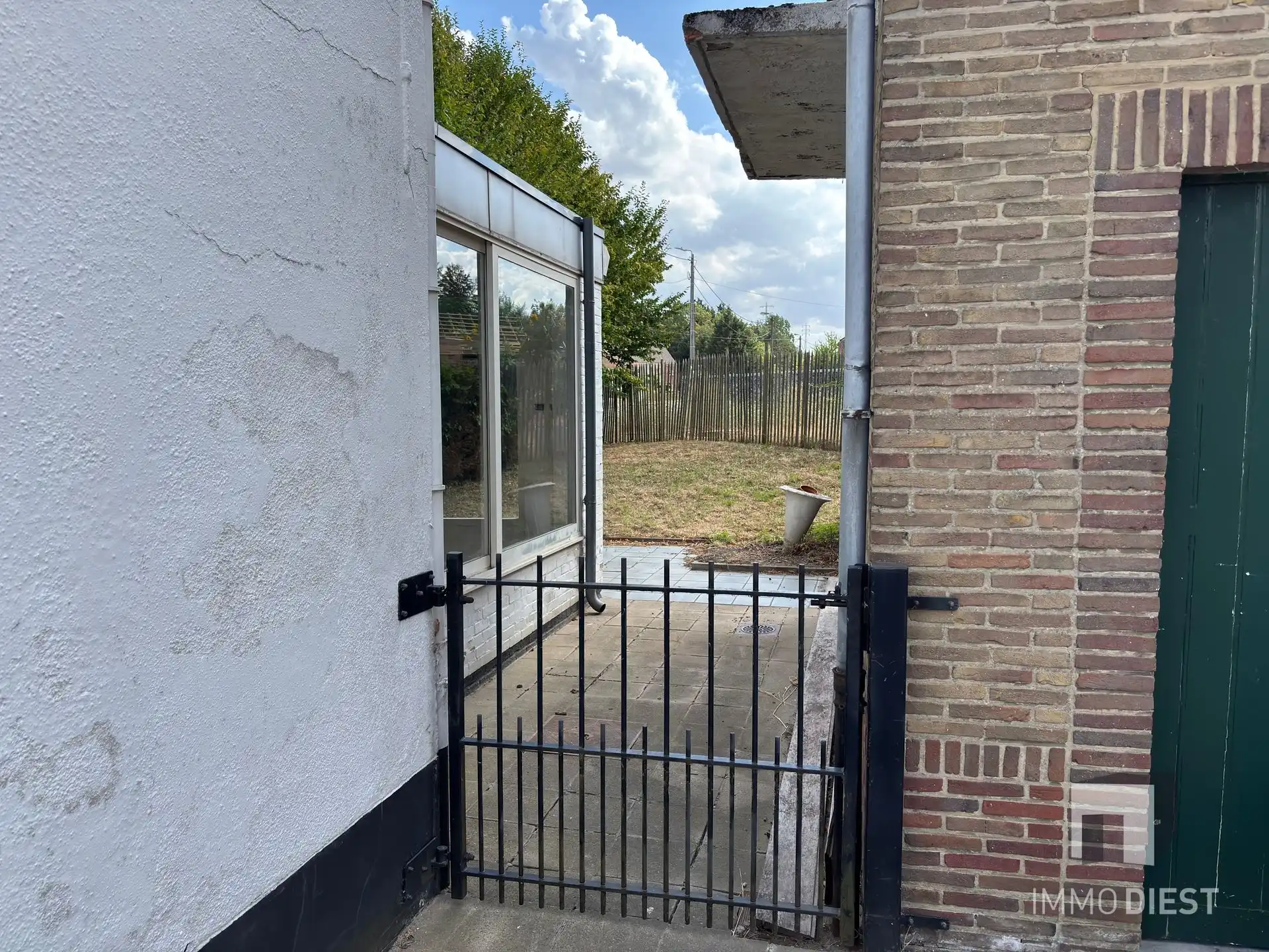 Ruime betaalbare woning met veranda en bijgebouw foto 63