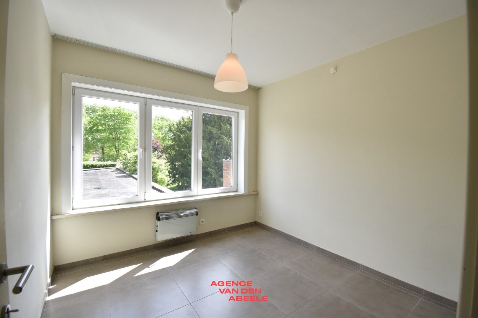 Instapklaar en charmant 2 slaapkamer appartement foto 13