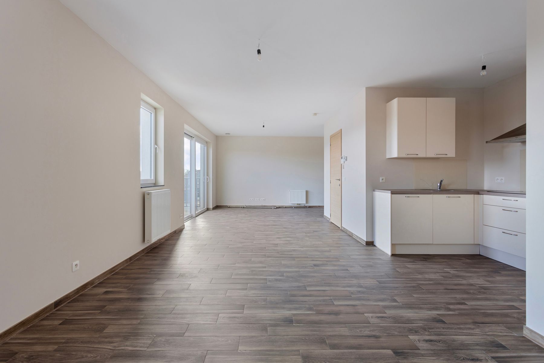 Appartement met 2 kamers, zonnig terras, kelder & parking! foto 4