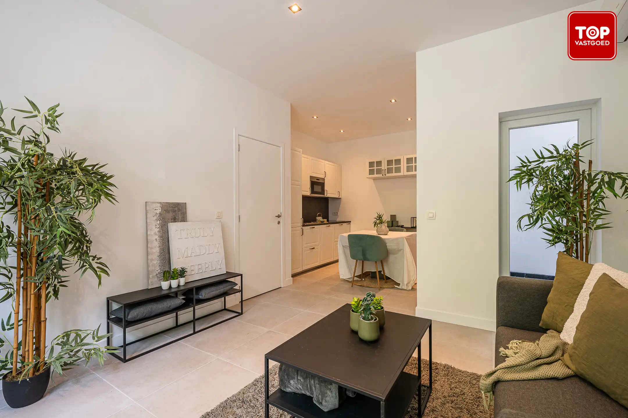 Totaal gerenoveerde woning met EPC B. foto 8