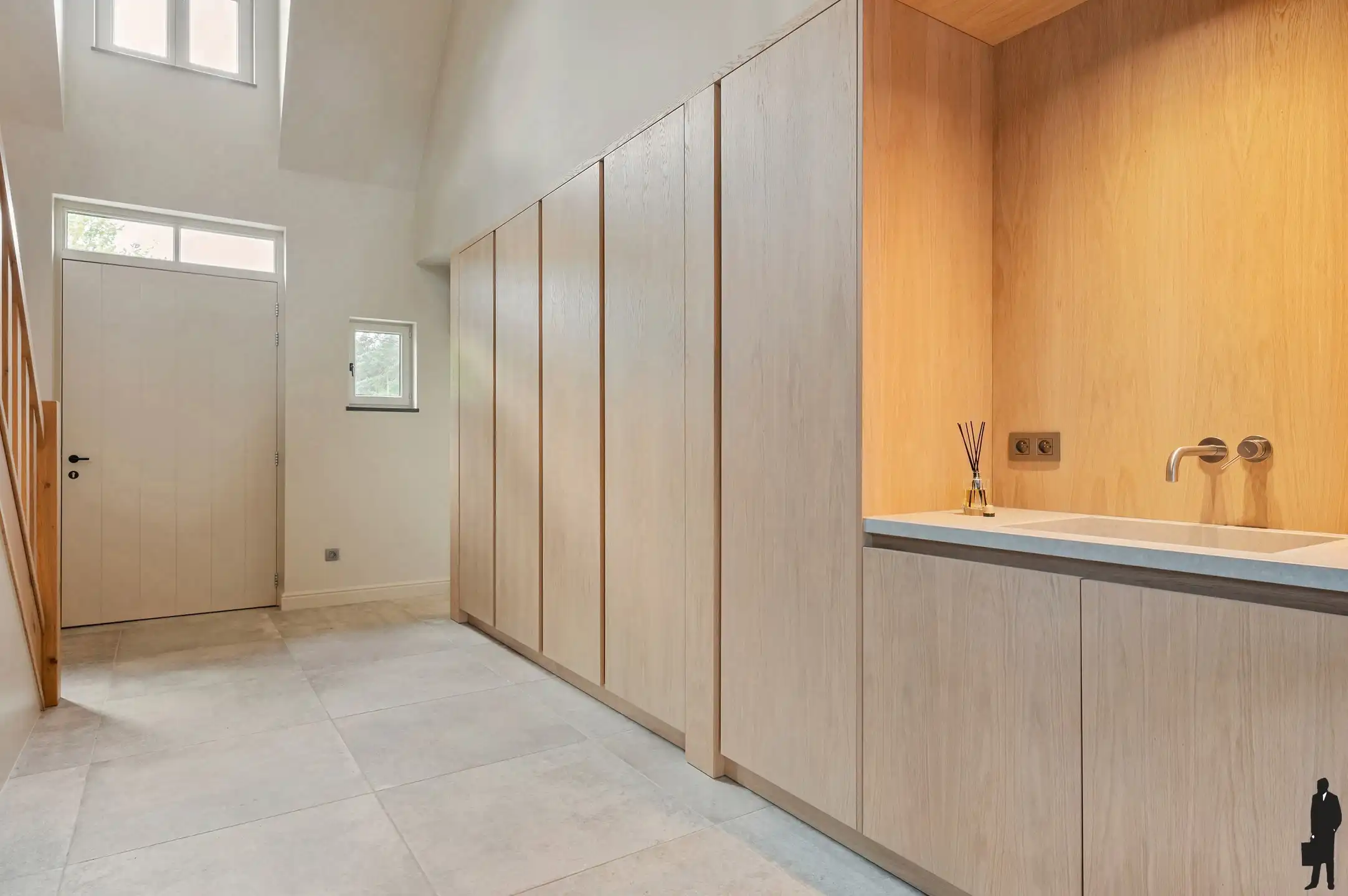 Hoogwaardig, gerenoveerde villa op een perceel van 3.552m² foto 6