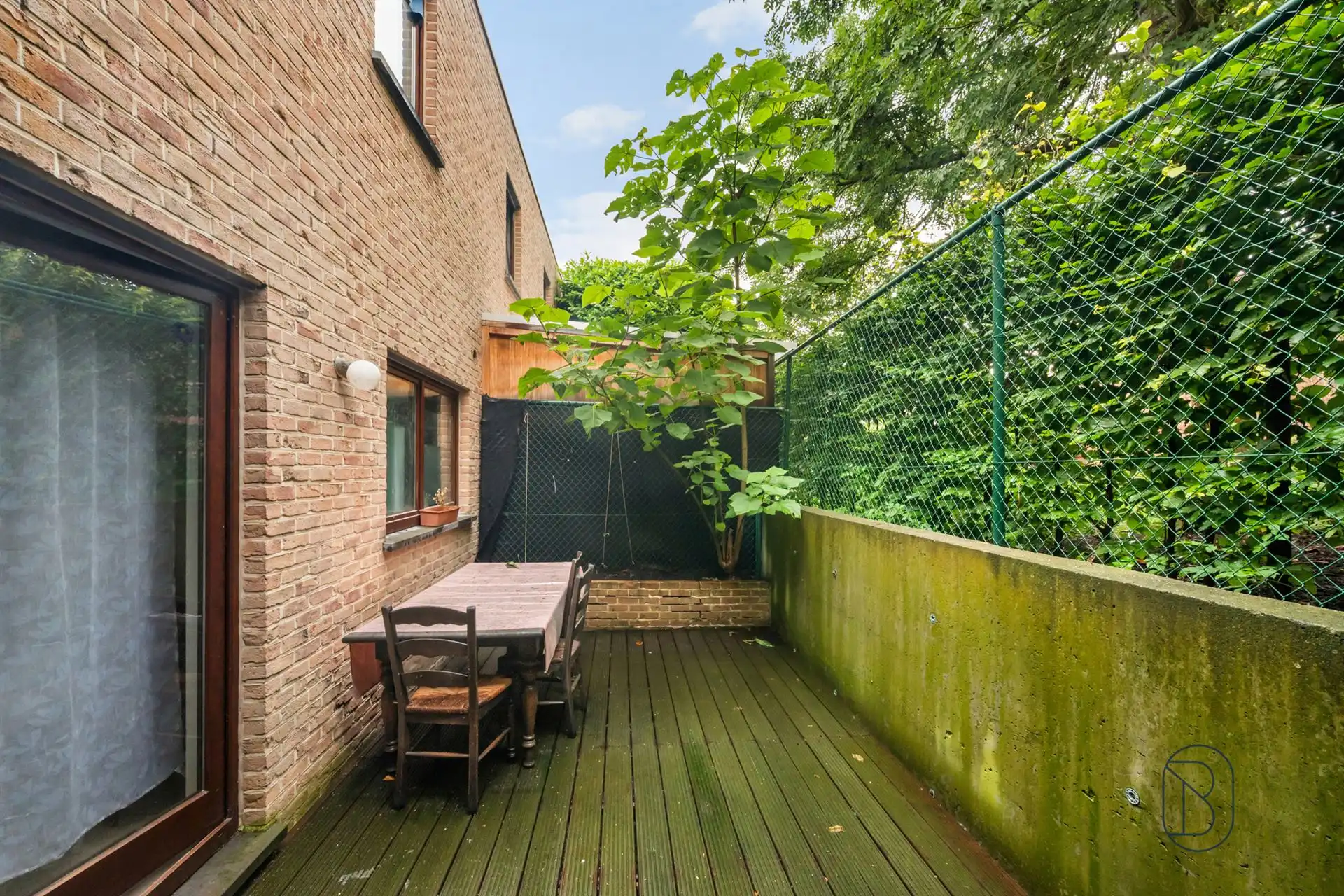 Centraal gelegen duplex appartement met 2SLPK foto 12