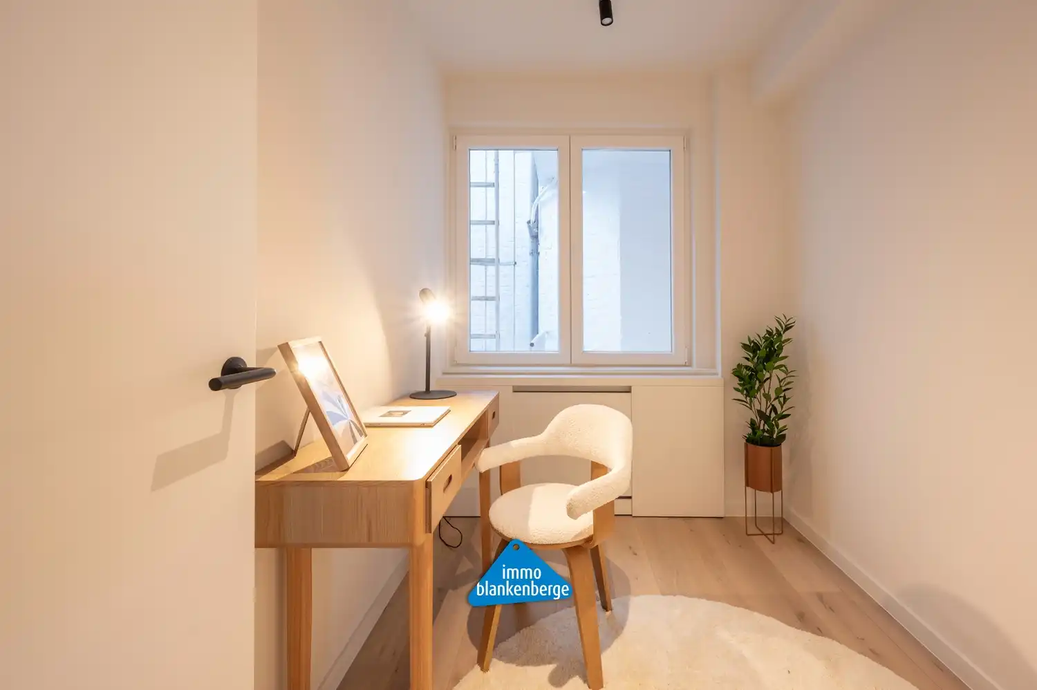 Luxueus appartement met 3 slaapkamers op de Zeedijk in Blankenberge met adembenemend zeezicht foto 24