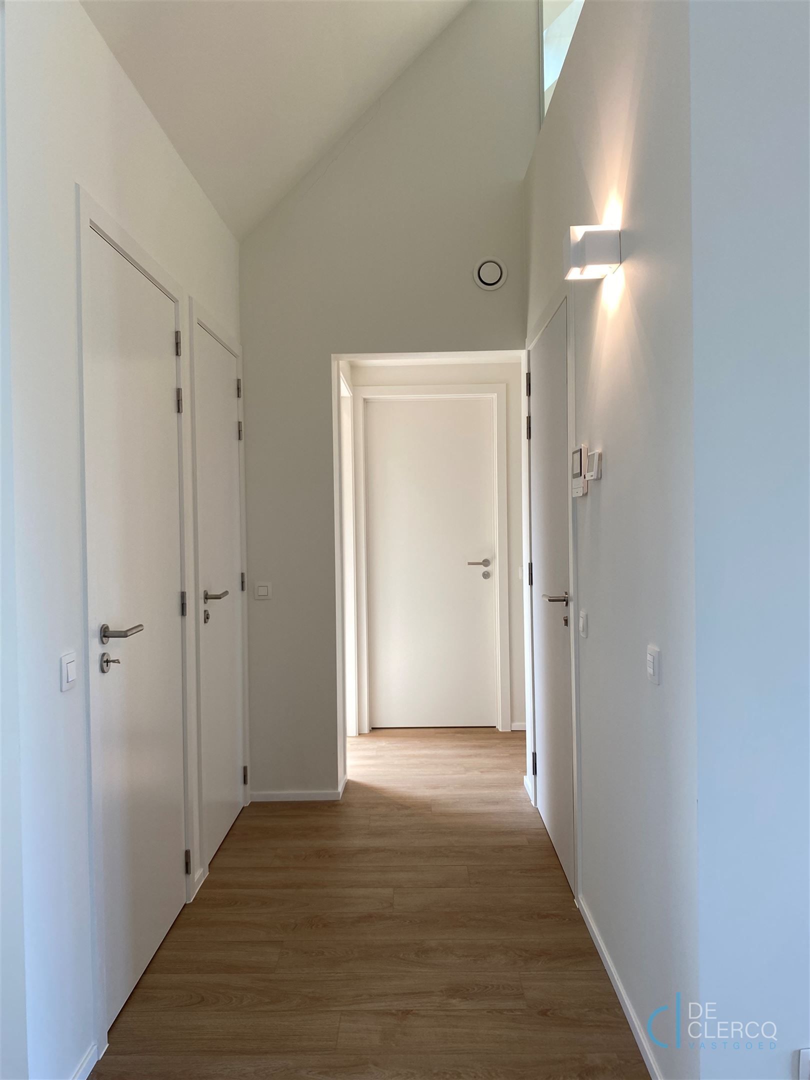 Prachtig duplex appartement TE HUUR op toplocatie in Lochristi! foto 4