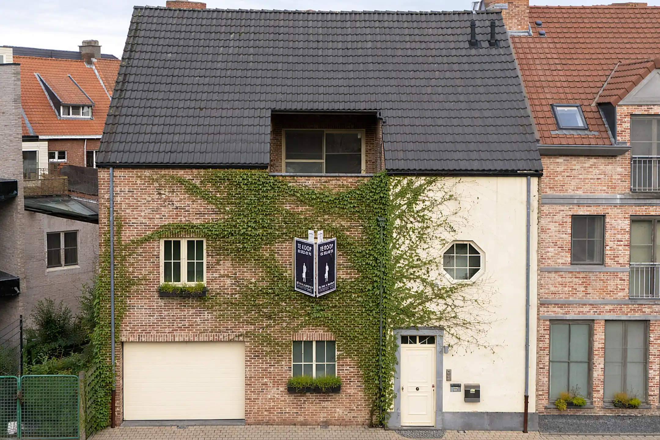 Moderne ruime woning met lift, tuin en zonnig dakterras foto {{pictureIndex}}