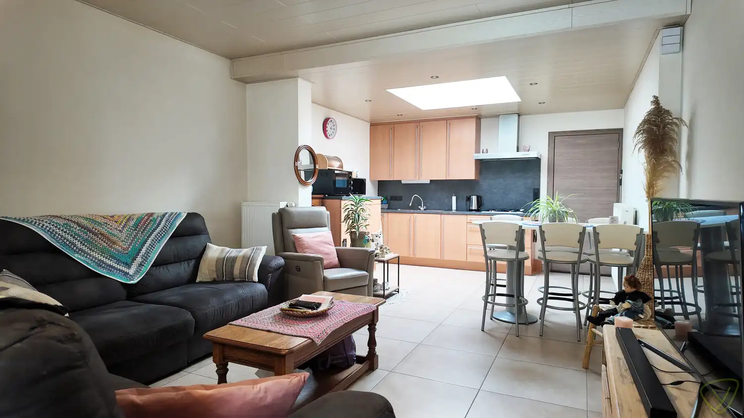 Gezellige mooi onderhouden woning nabij het centrum van Eeklo foto 2