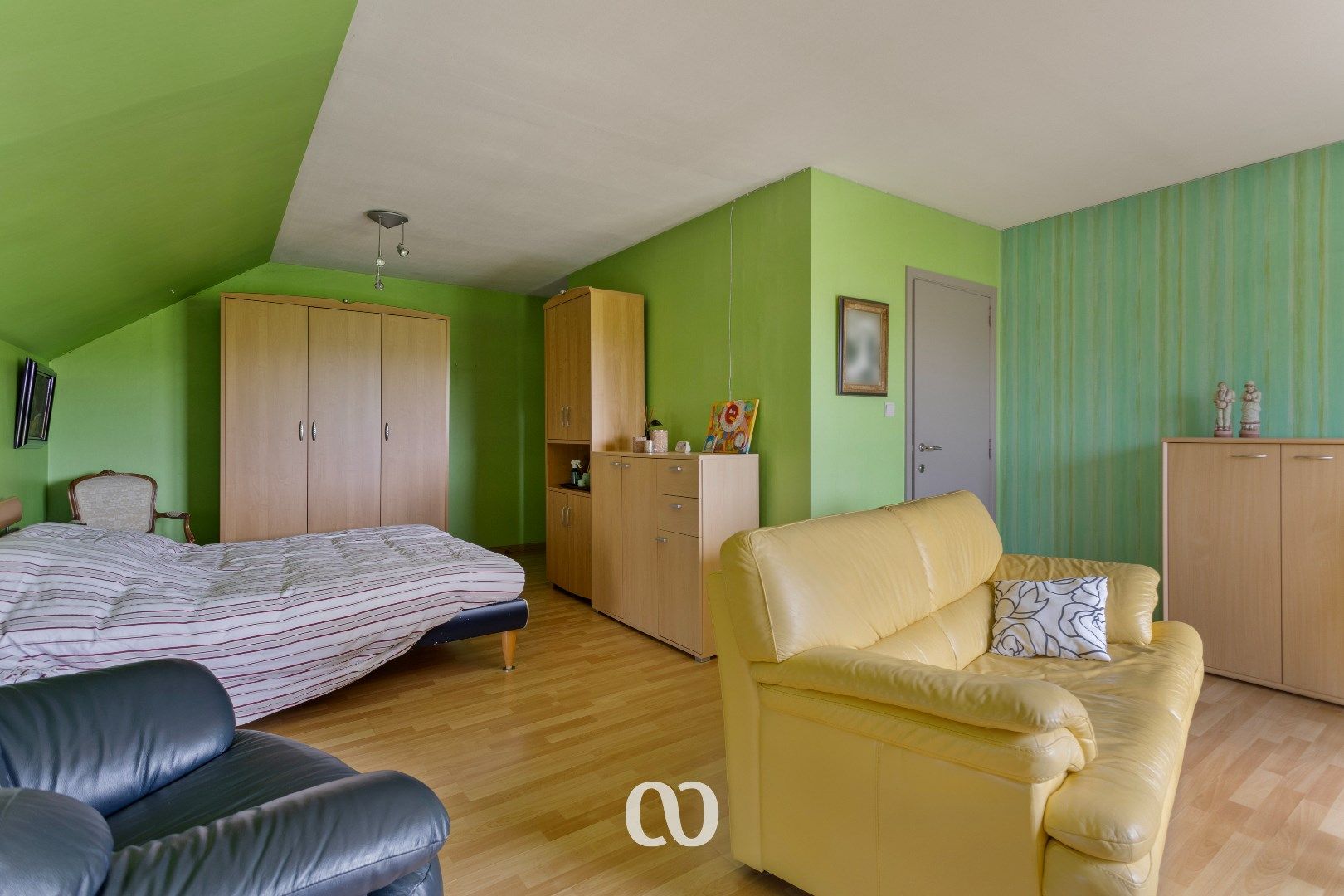 Subliem gelegen villa met prachtig zicht foto 17