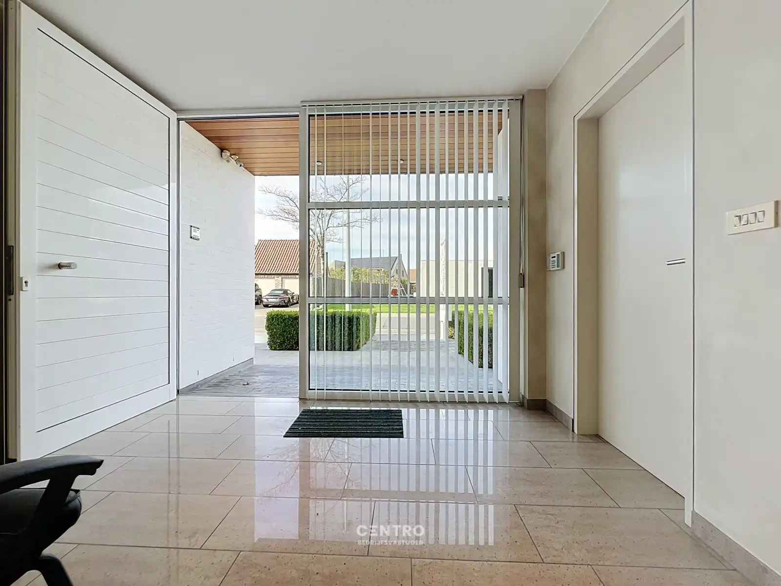 EXCLUSIEVE VILLA MET RUIME KANTOORVLEUGEL OP 1.191 M² – LUXE, RUIMTE EN VEELZIJDIGHEID! foto 27