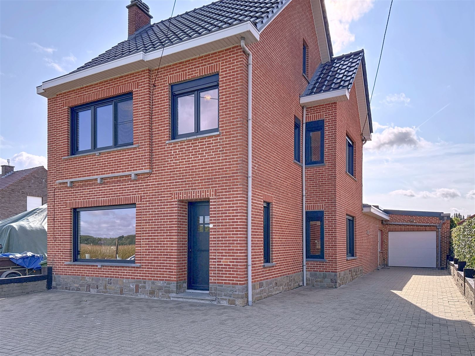 Ruime instapklare HOB, 4 slpks, garages, tuin, 16a 73ca foto 31