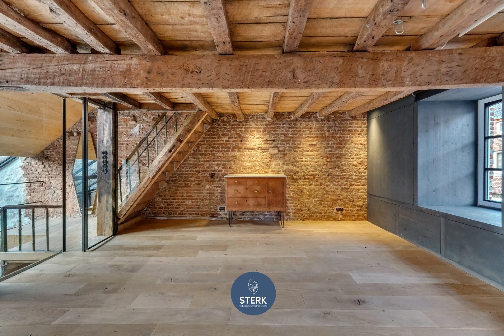 AUTHENTIEKE WONING MET 2 SLPKS IN HET HISTORISCH CENTRUM VAN OUD-REKEM ! foto 13