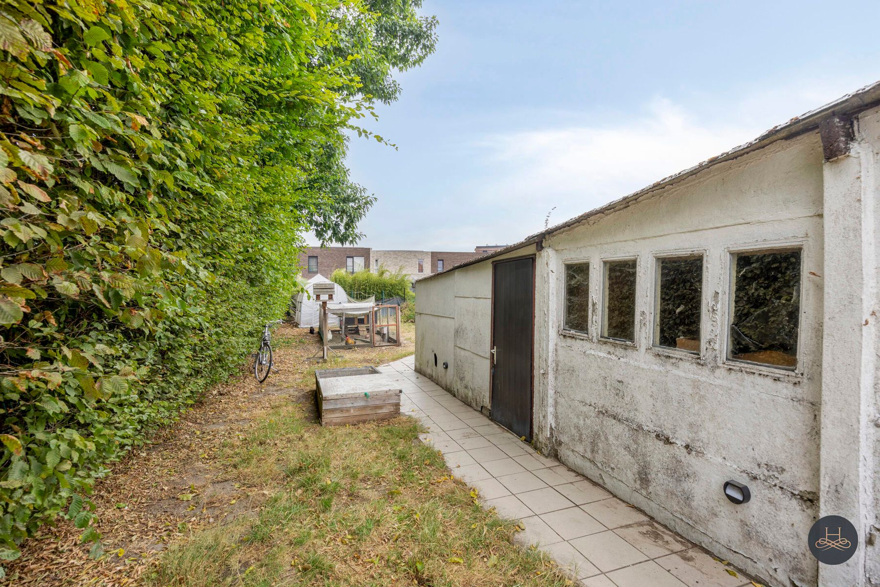 Renovatiewoning met gunstige, centrale ligging foto 24