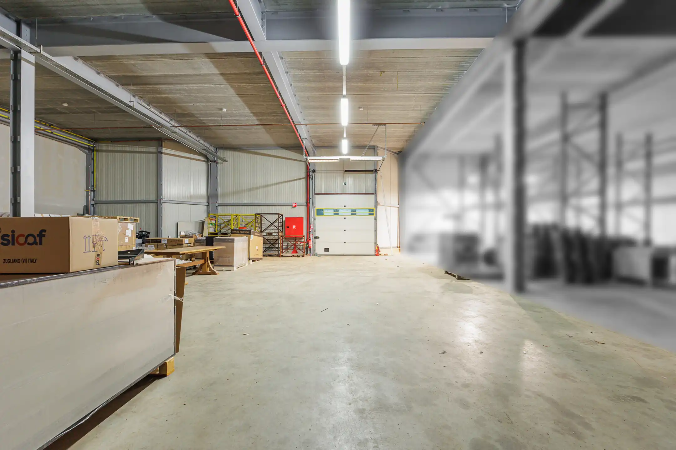 Magazijn en kantoorruimte te huur in Wommelgem foto 4