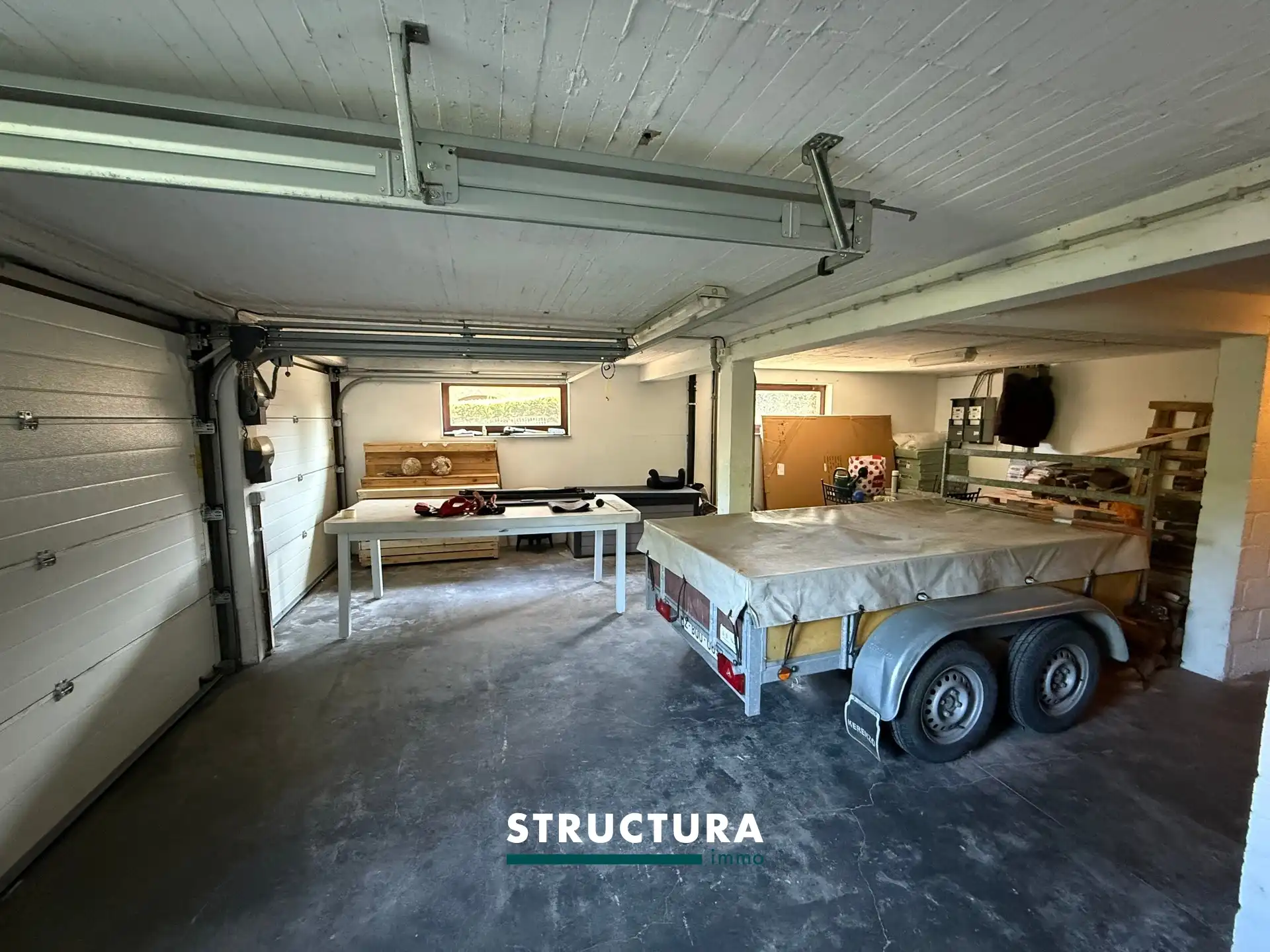 Woning met 4 slaapkamers,dubbele garage en grote tuin foto 19