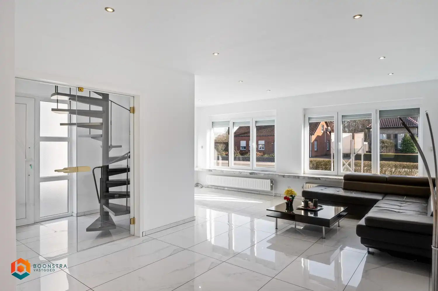 Gerenoveerde woning met 3 slpkrs te Putte foto 2