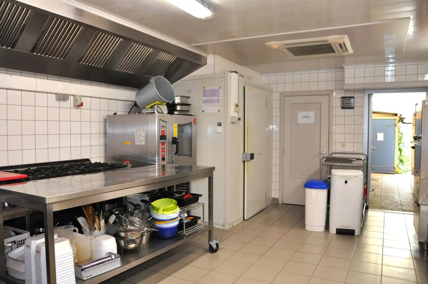 Handelspand met woonst foto 19