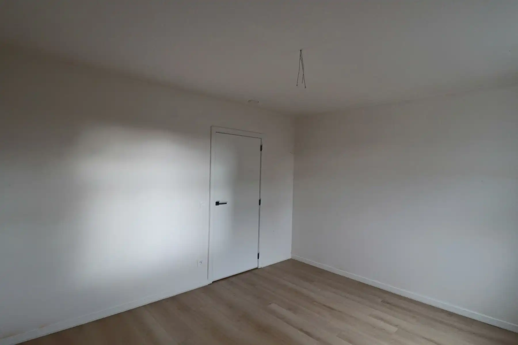 Ruime gezinswoning (ca 245 m²) met 3 slaapkamers op perceel van ca. 330 m². foto 12