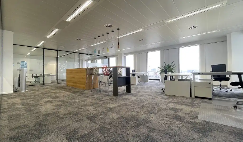 Atlantic House Antwerpen - kantoren te huur foto 3