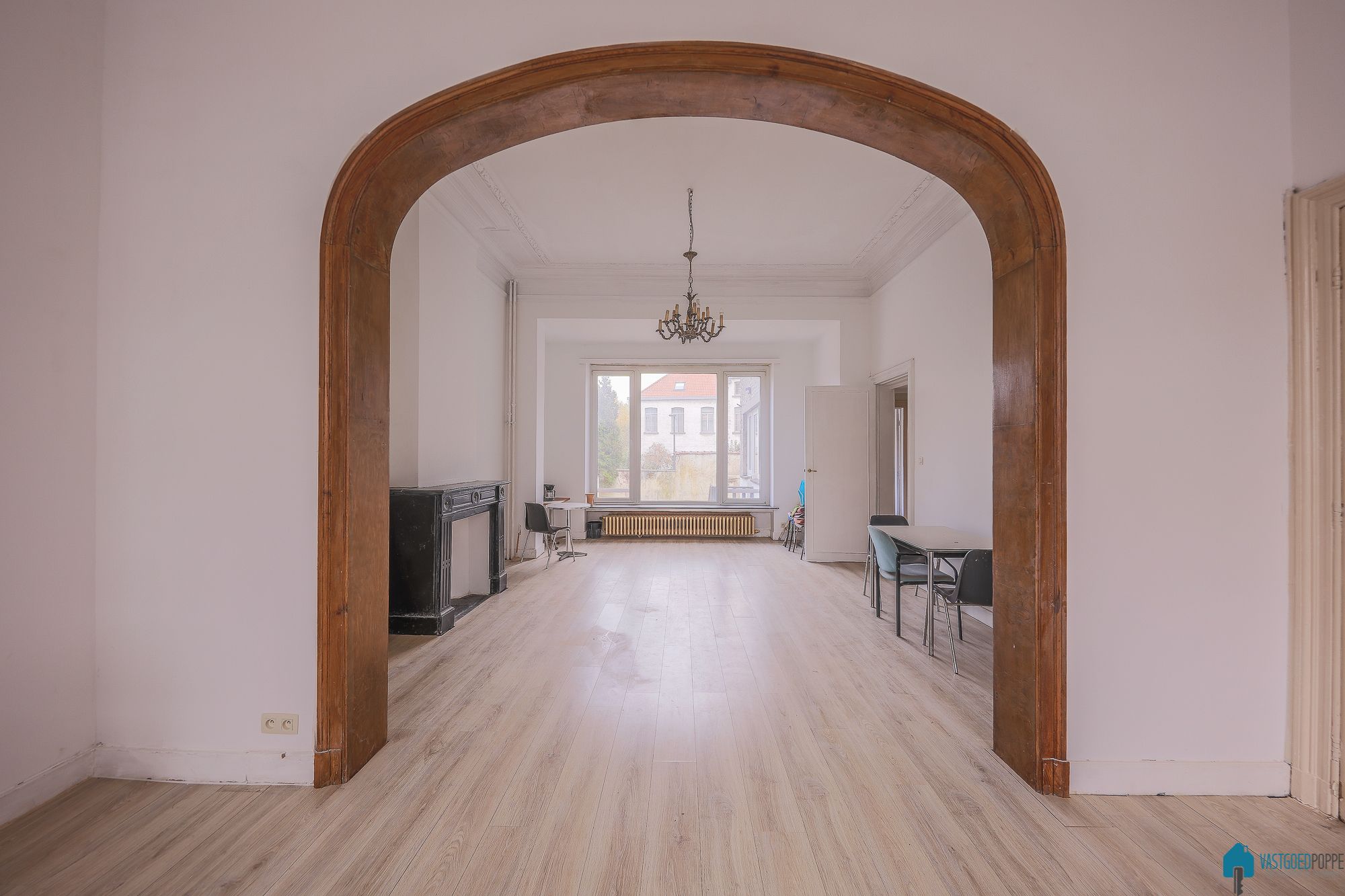 Ruim herenhuis met tuin en garage foto 12