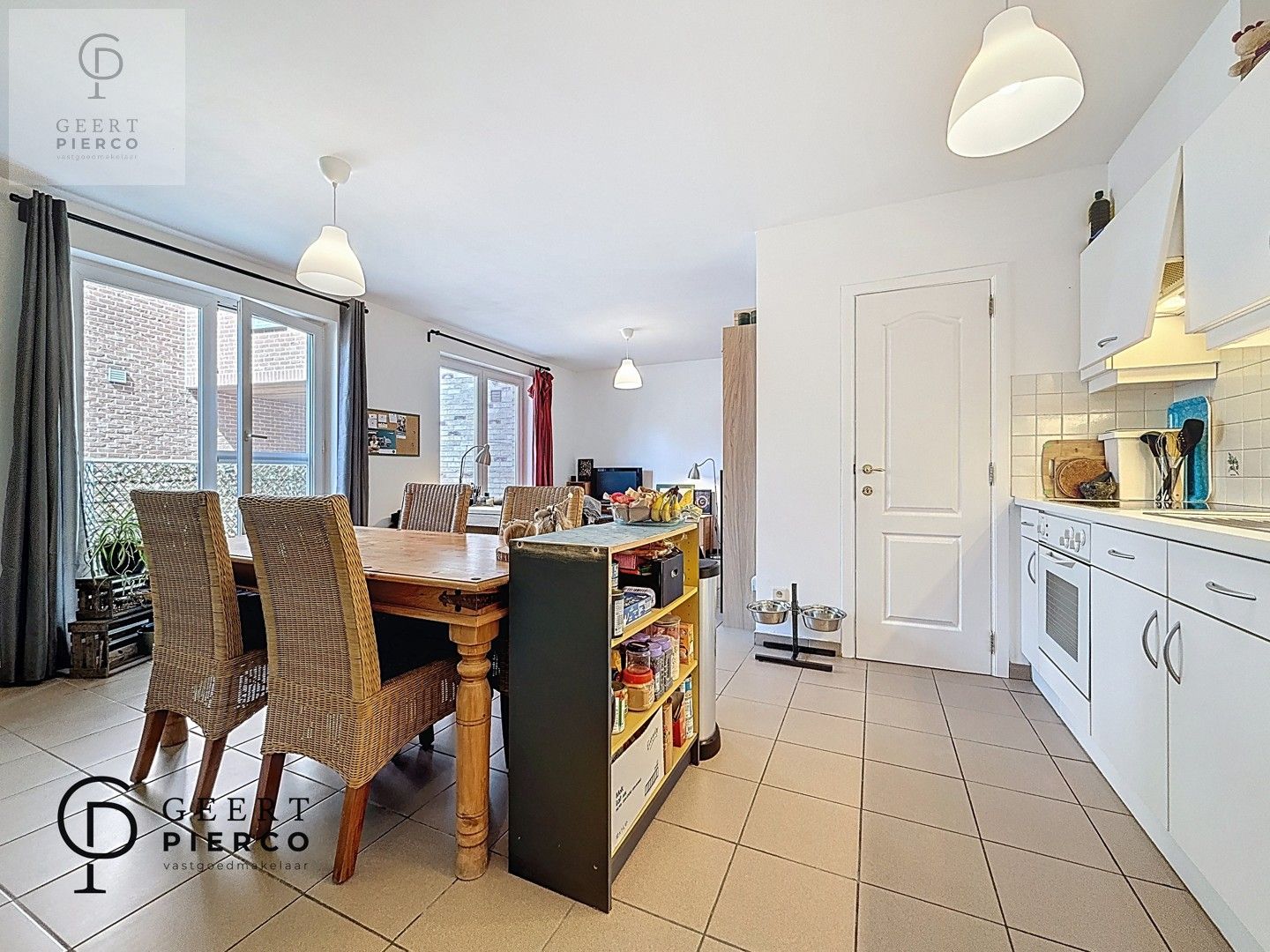 Gelijkvloers appartement met ruim terras foto 10